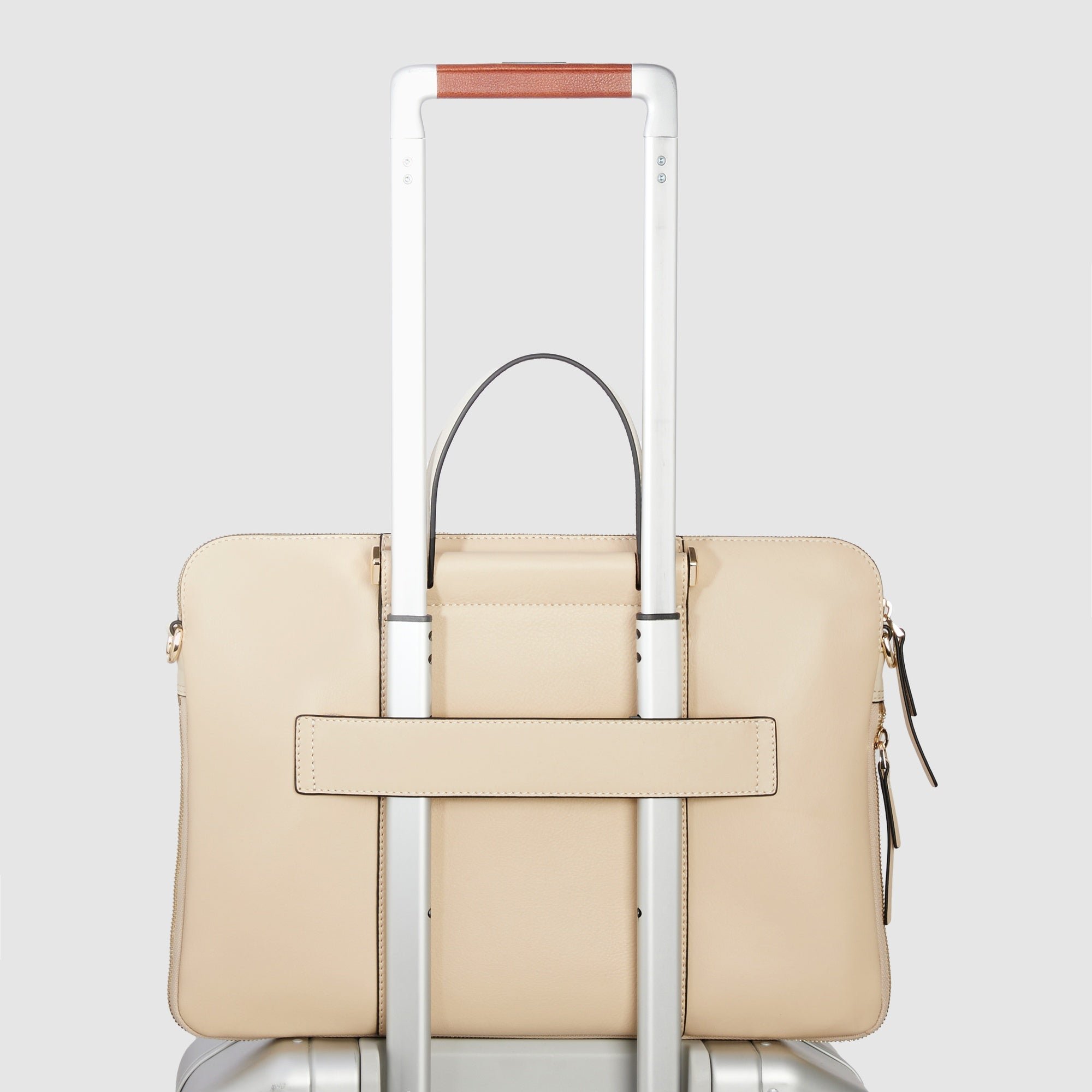 Expandable 14" women's laptop bag PIQUADRO Beige