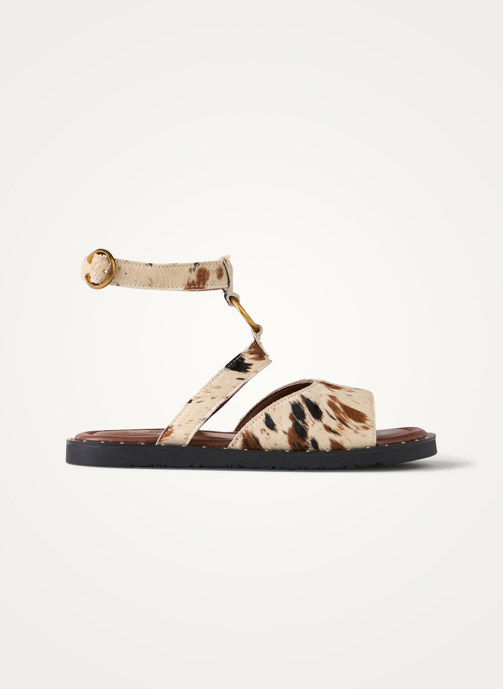 Flat suede sandals with strap VANESSA WU Beige