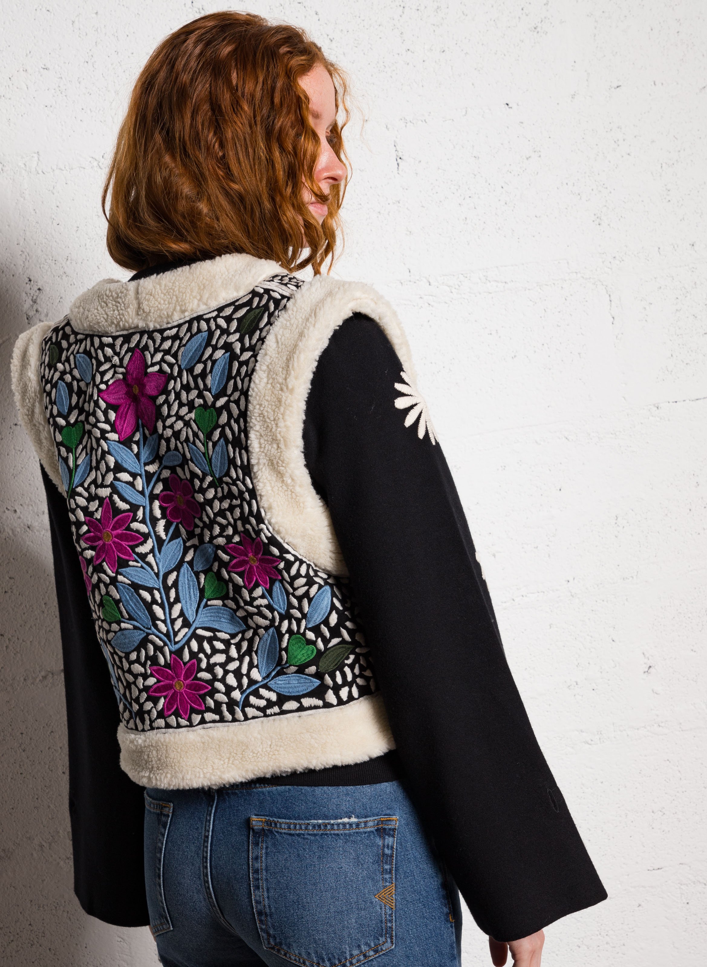 Geborduurde mouwloze jas FABIENNE CHAPOT Zwart