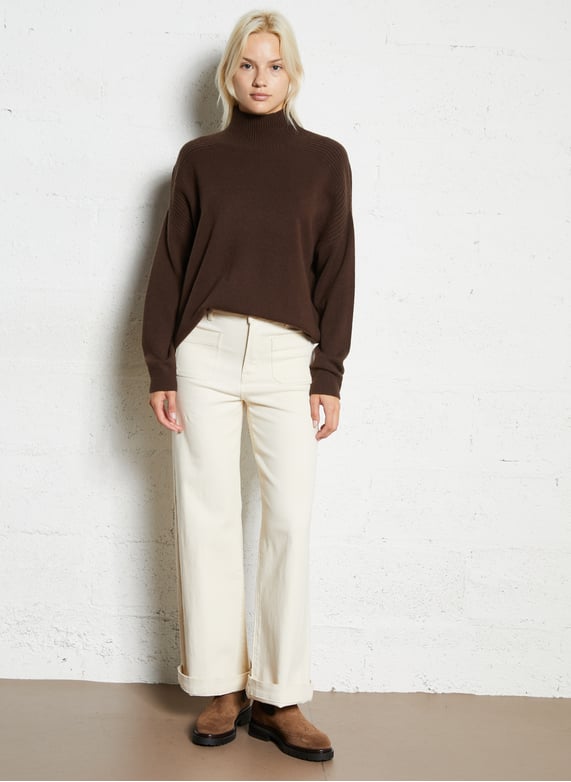 Effen leren enkellaarzen met textuur - Look 3