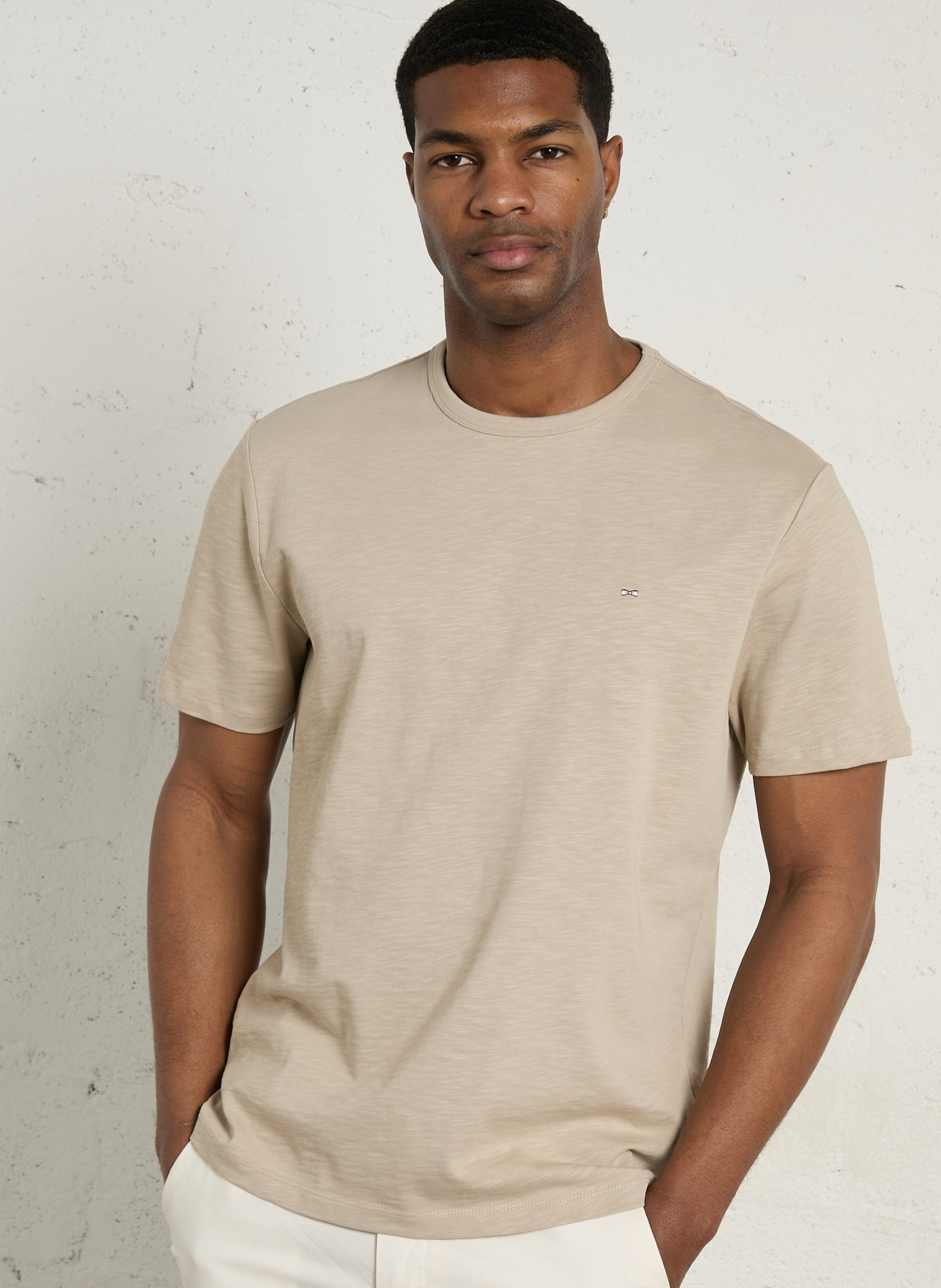 Tee-shirt droit col rond brodé en coton EDEN PARK Beige