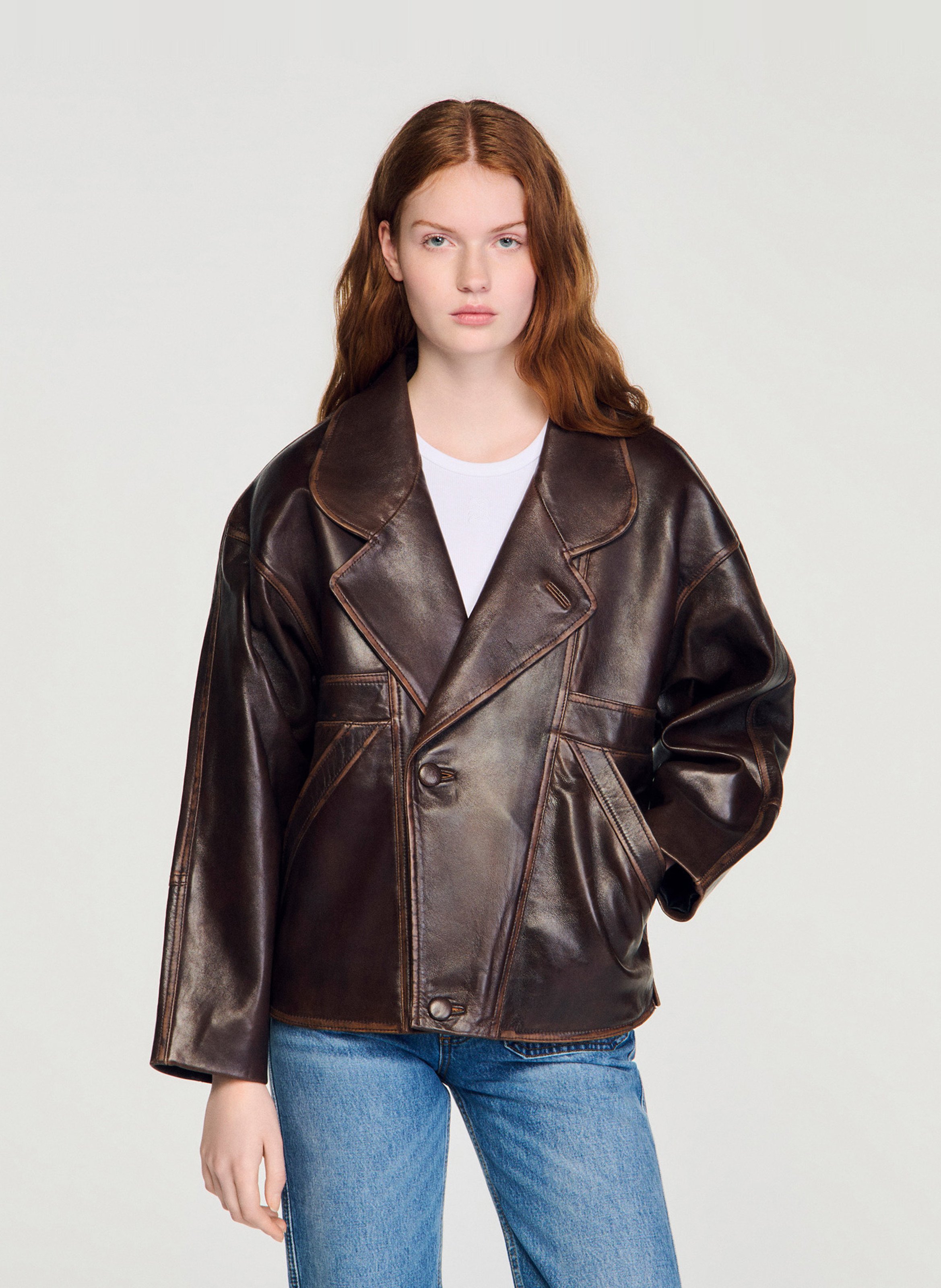 Kort, leren jasje met klassieke kraag SANDRO Bruin