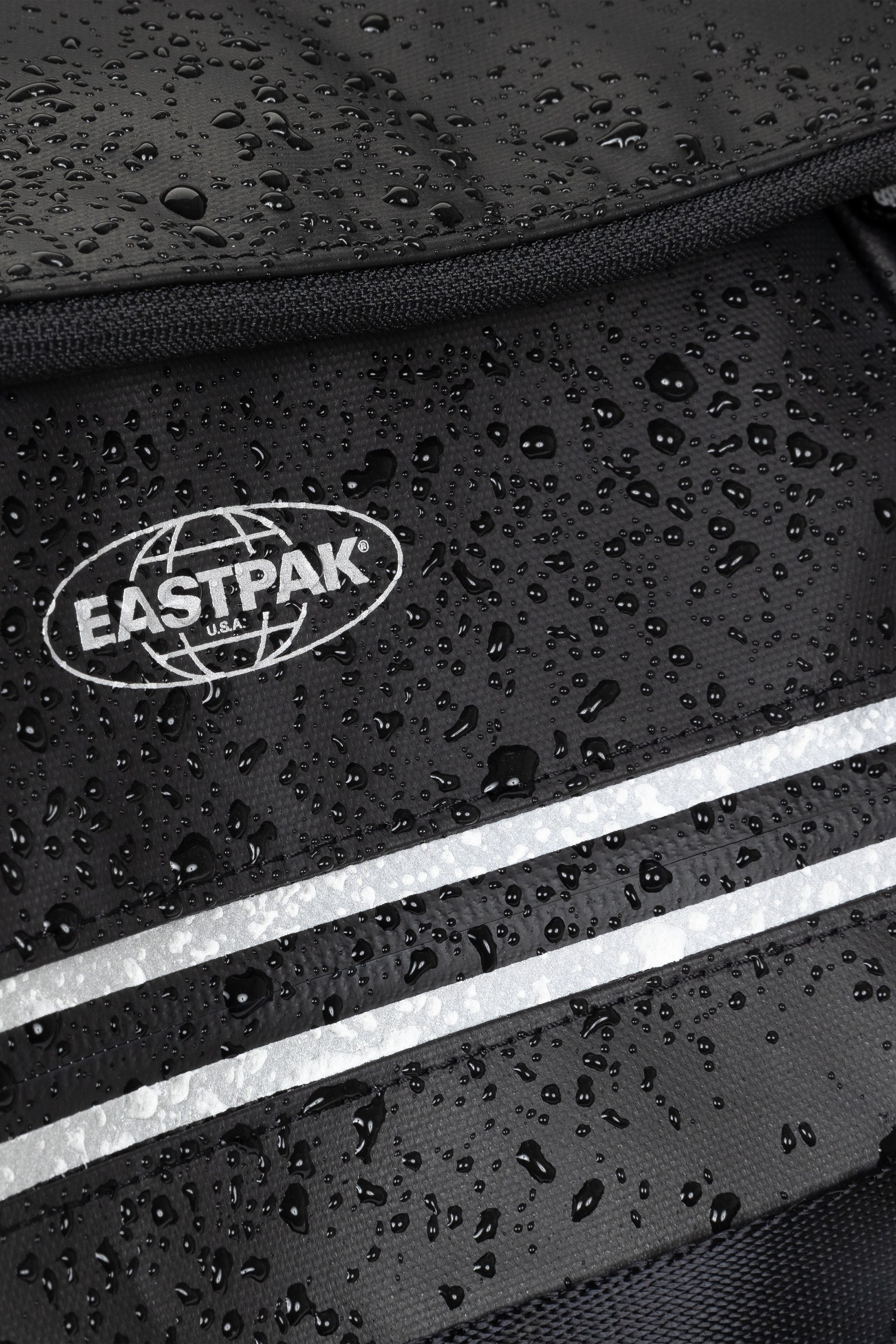 Bolso de viaje compacto liso EASTPAK Negro