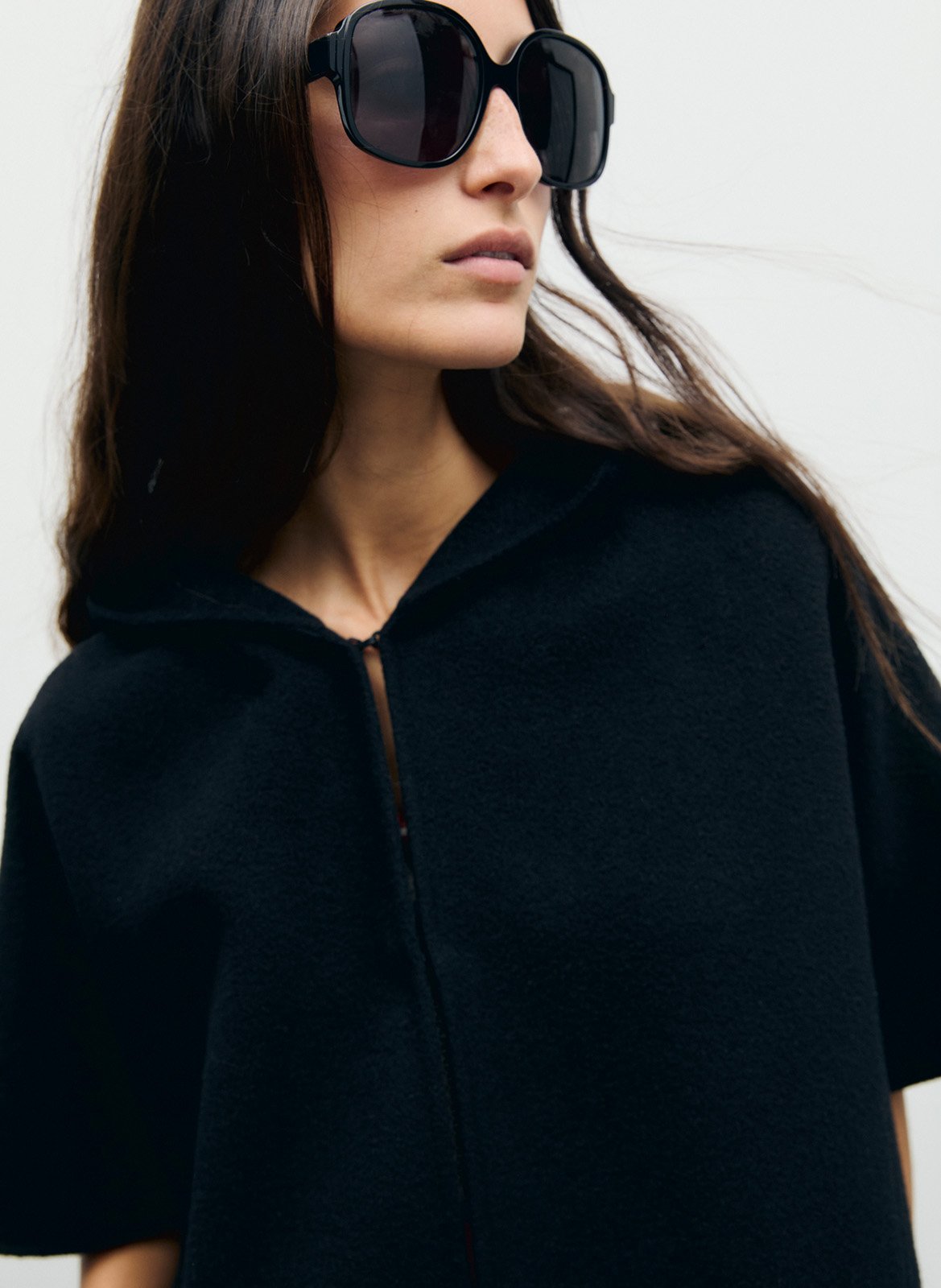 Weites Cape aus Wollmix GERARD DAREL Schwarz