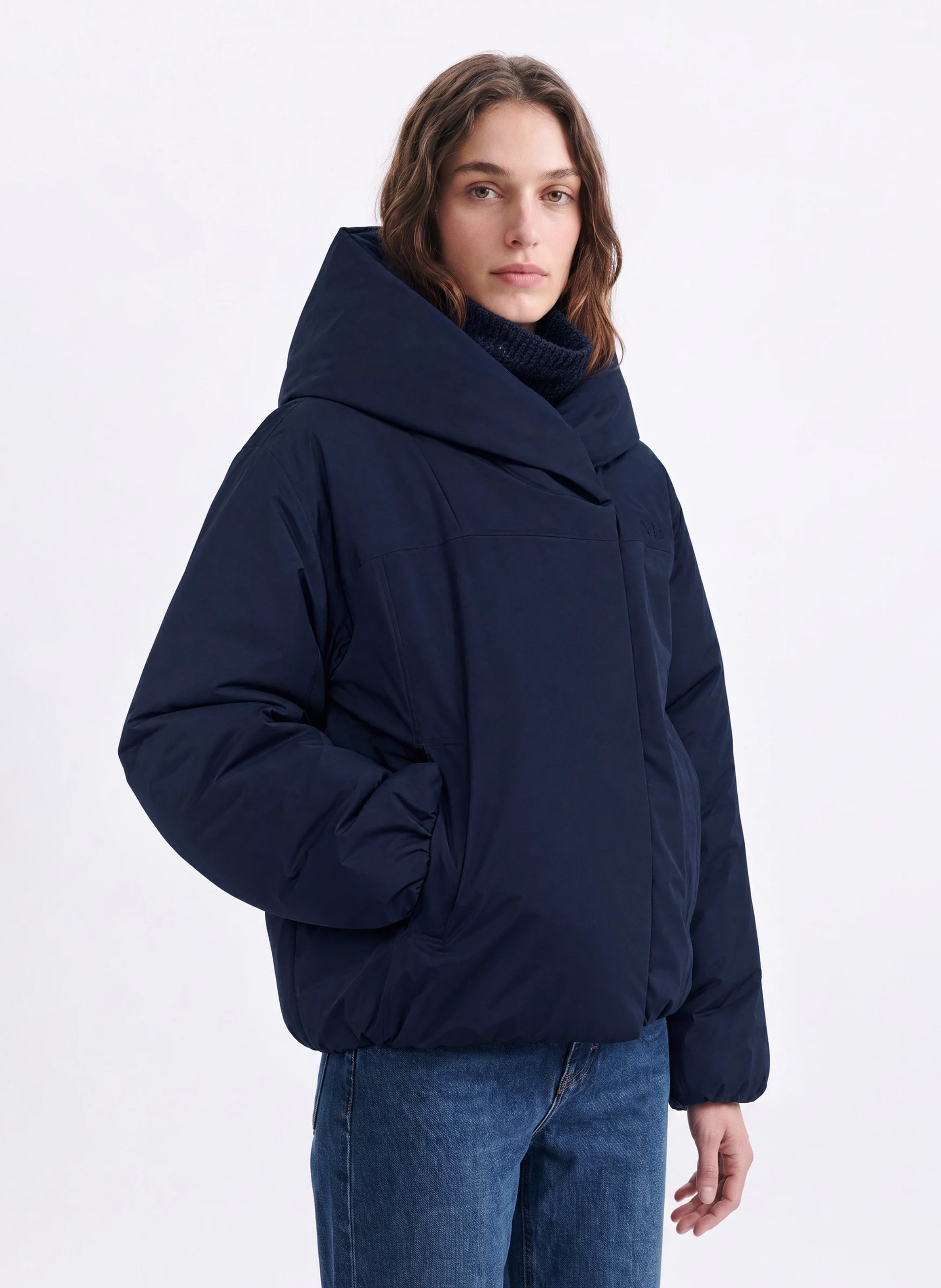 Gerade geschnittene Steppjacke mit Kapuze VANESSA BRUNO Blau