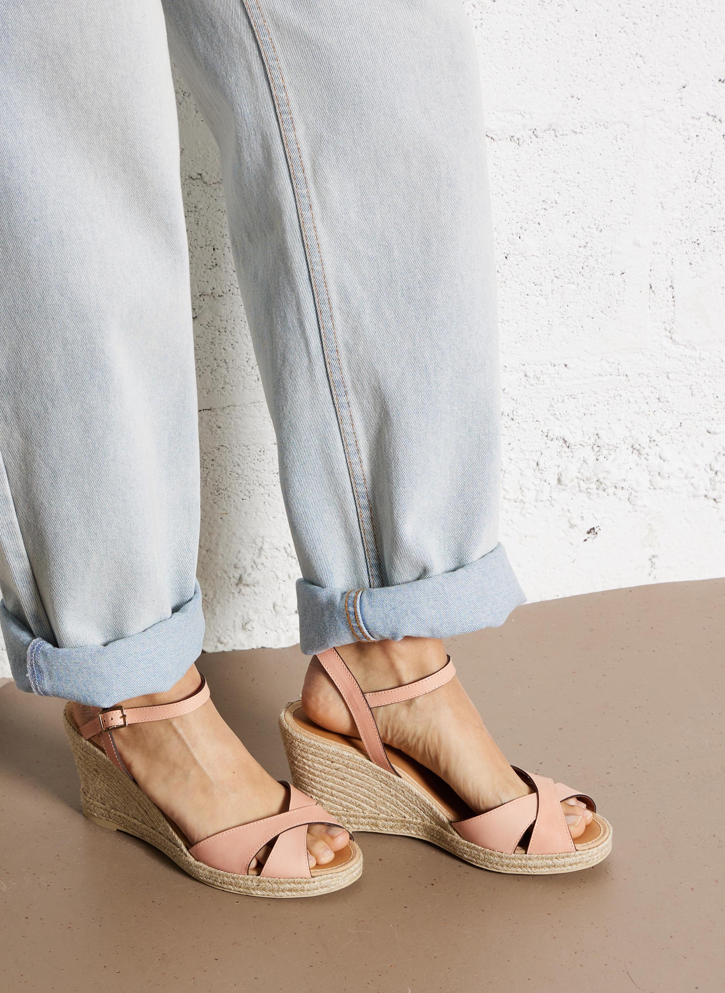 Espadrilles van daim met sleehak Goudkleurig