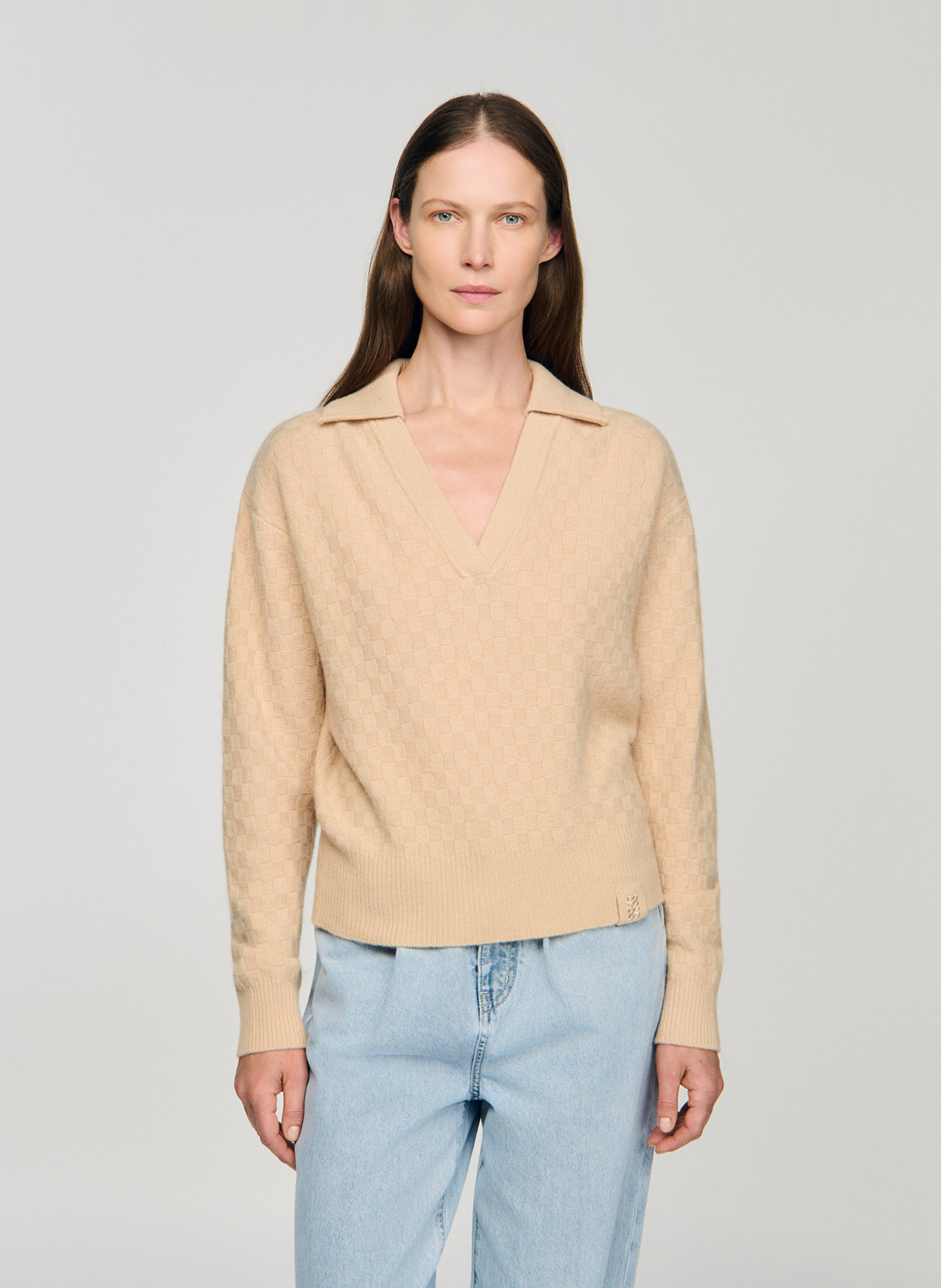 Pull col v en laine et en cachemire mélangés SANDRO Beige