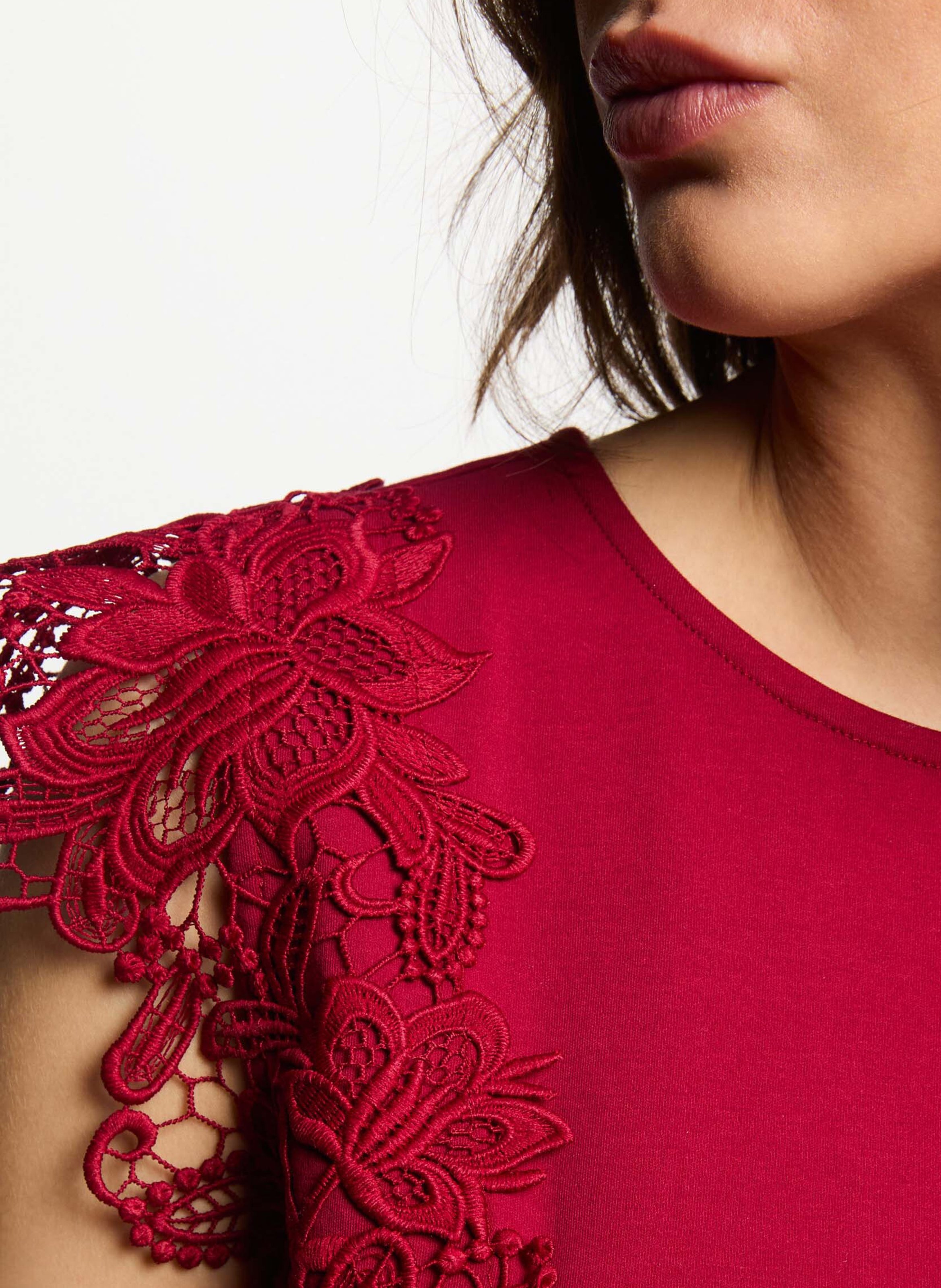 Tee-shirt sans manches à détail dentelle MORGAN Rouge