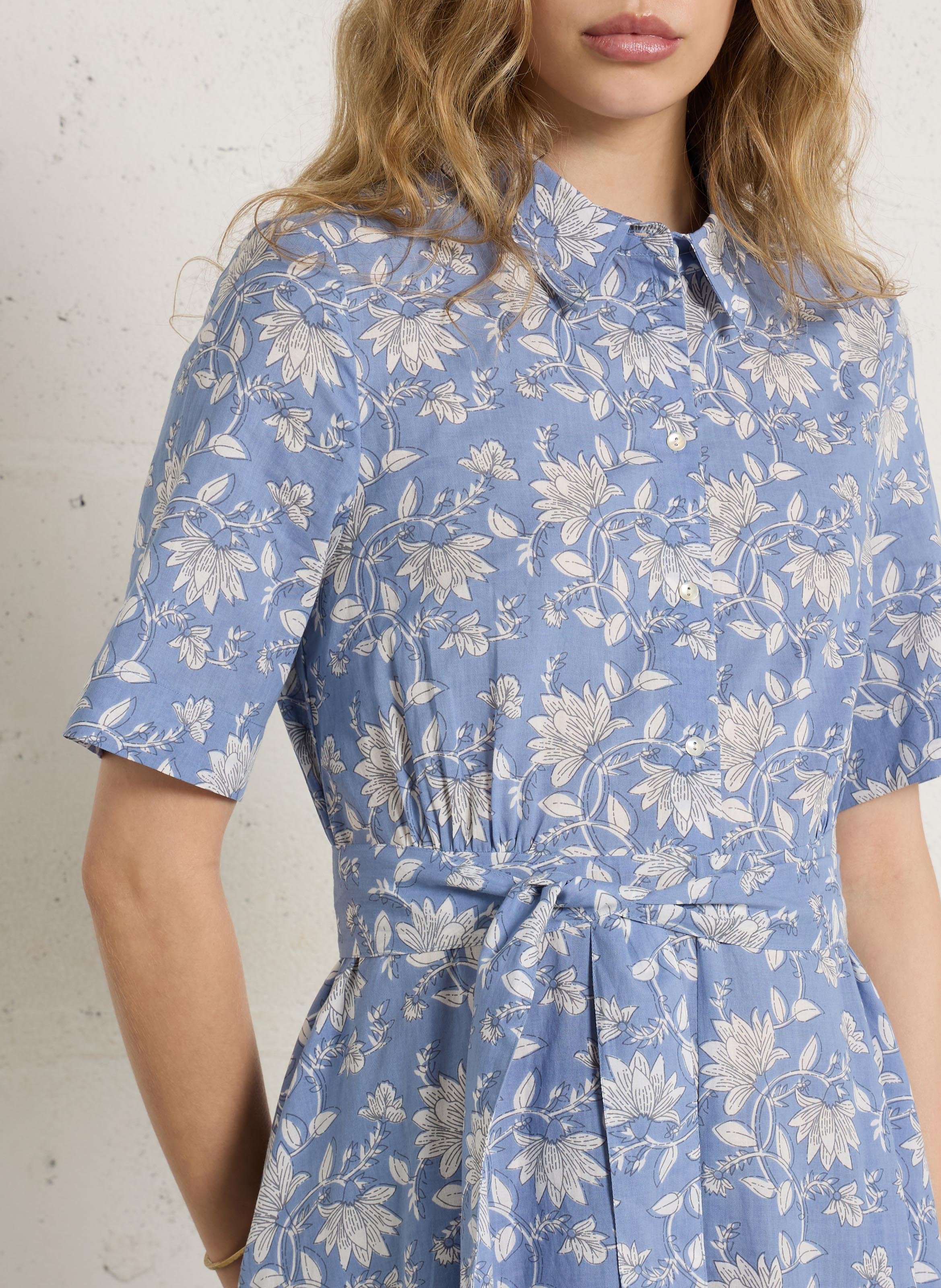 Katoenen lange jurk met klassieke kraag en bloemenprint BELLA JONES Blauw