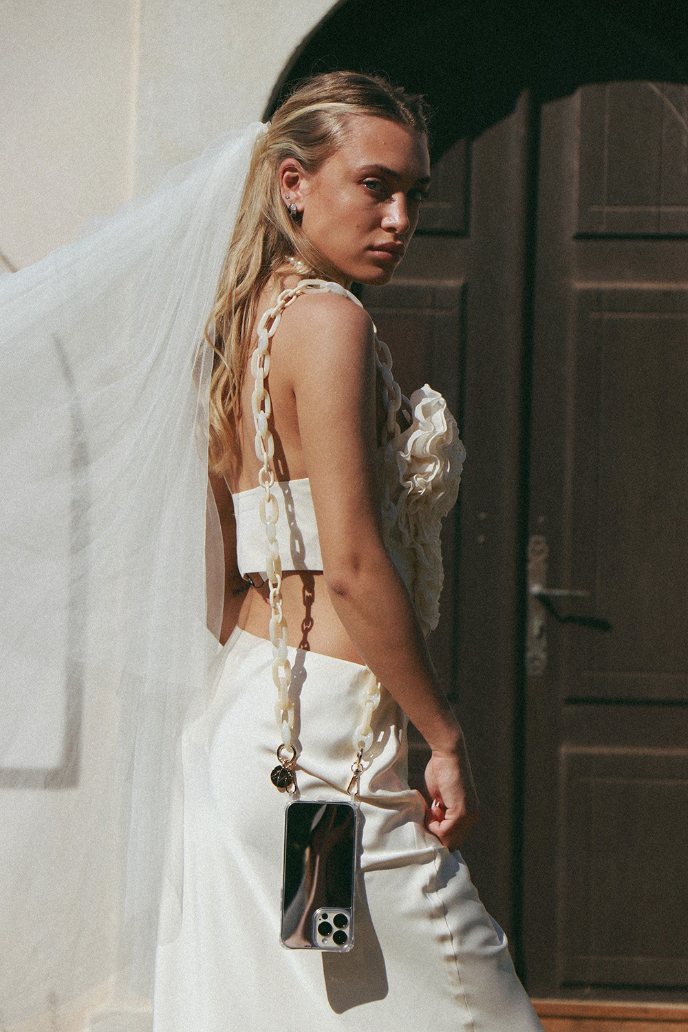 Resin phone chain LA COQUE FRANCAISE Beige