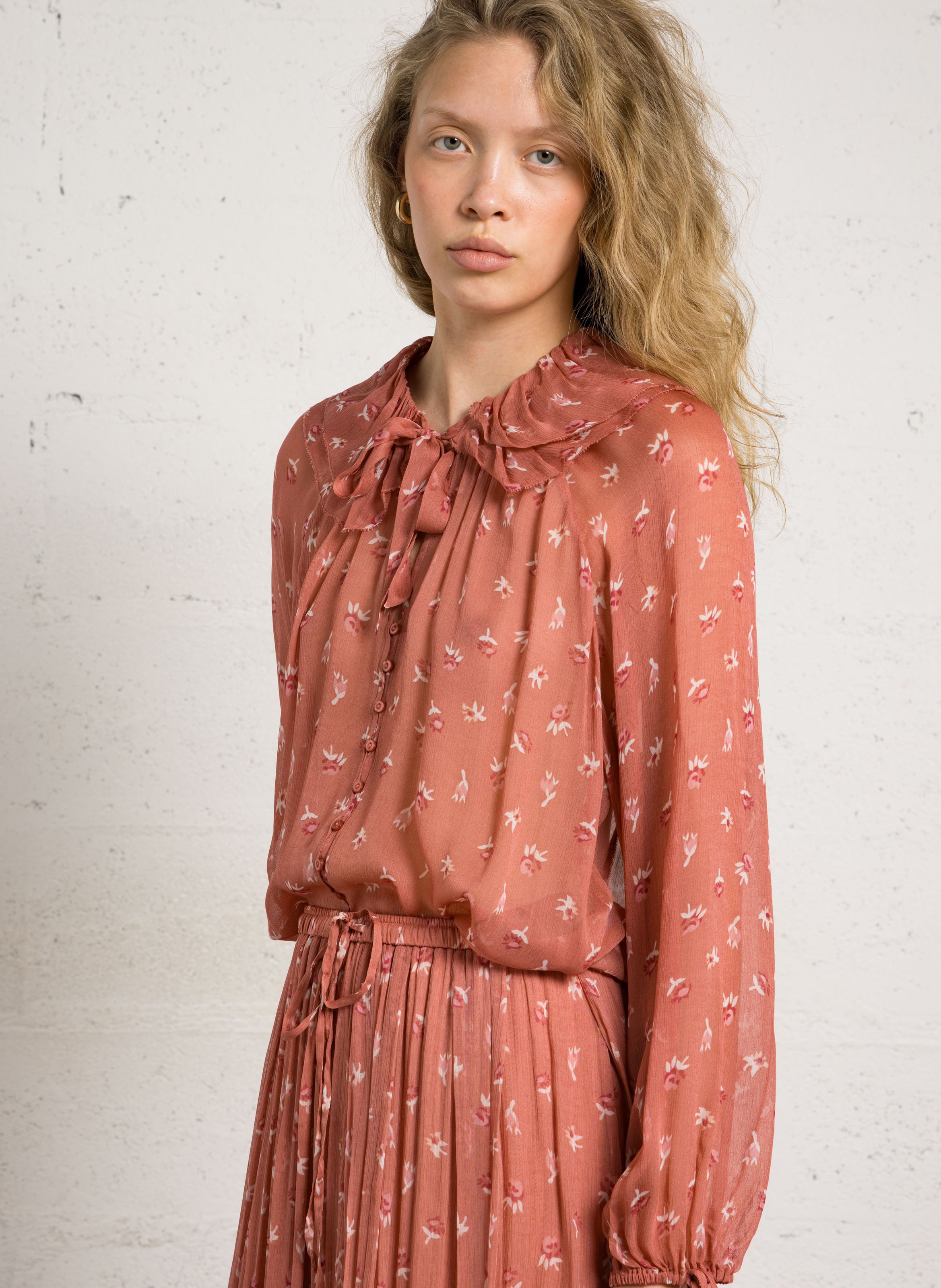 Chiffon blouse with printed ruffles DES PETITS HAUTS Pink