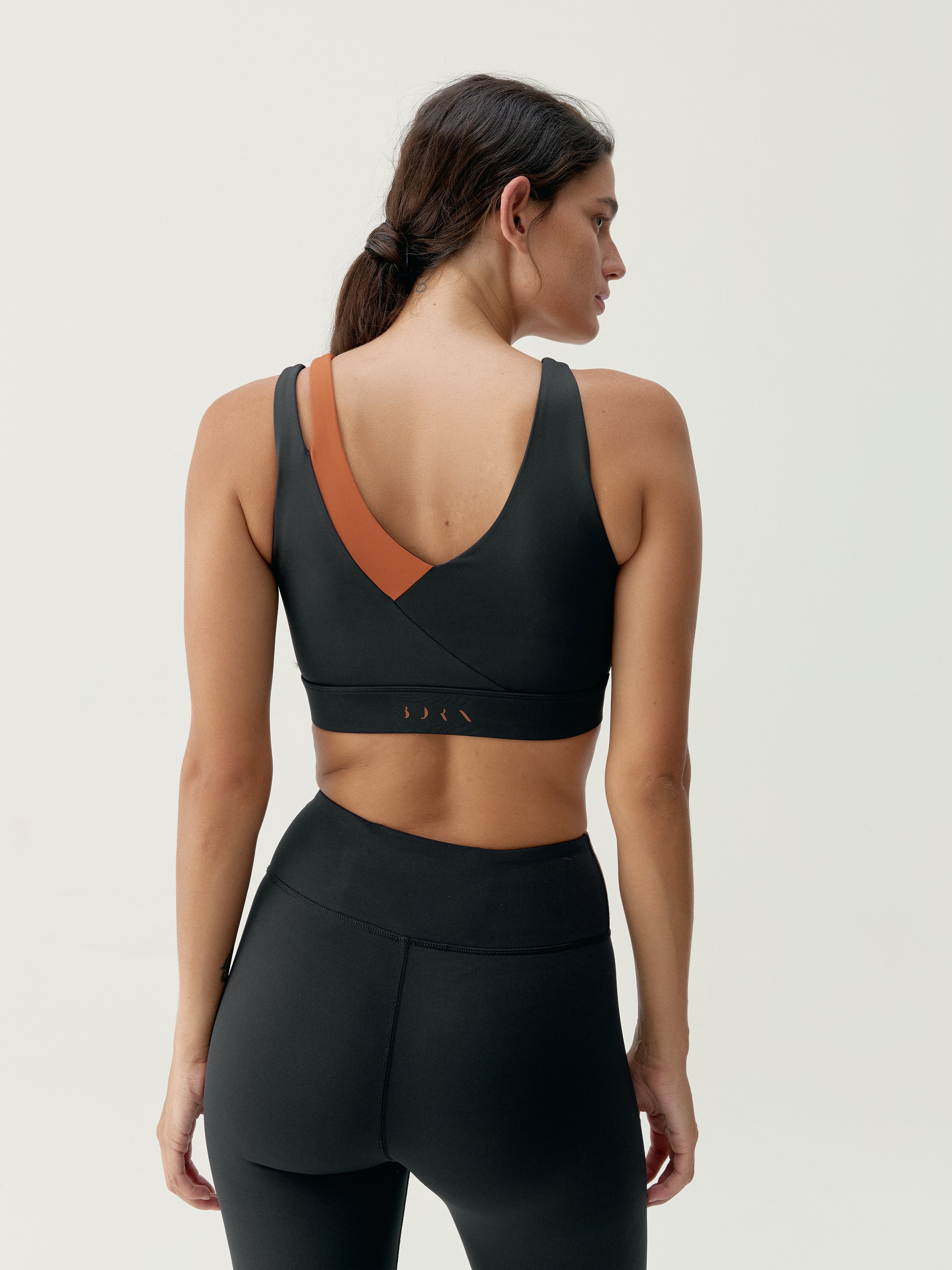 Women's sports bra Omkara medium-high support quick-drying BORN Black