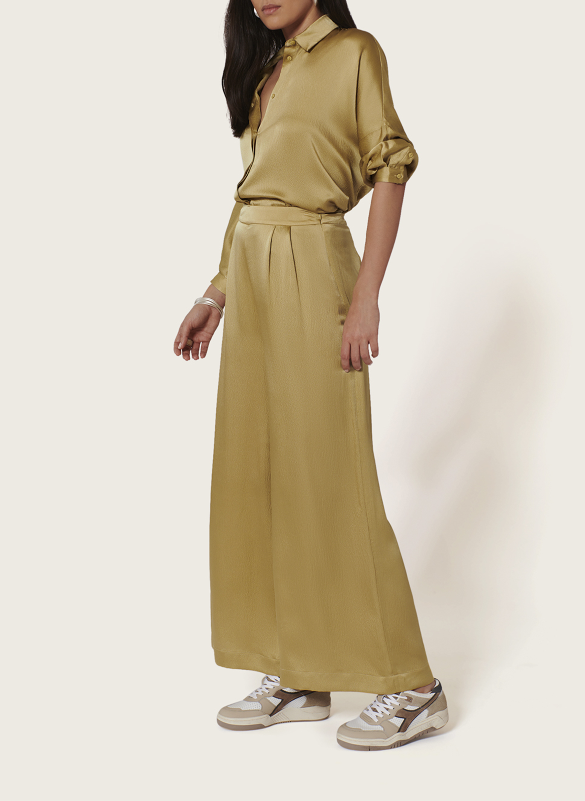 Wijde, zijden broek met hoge taille en ceintuur KARMA KOMA Beige