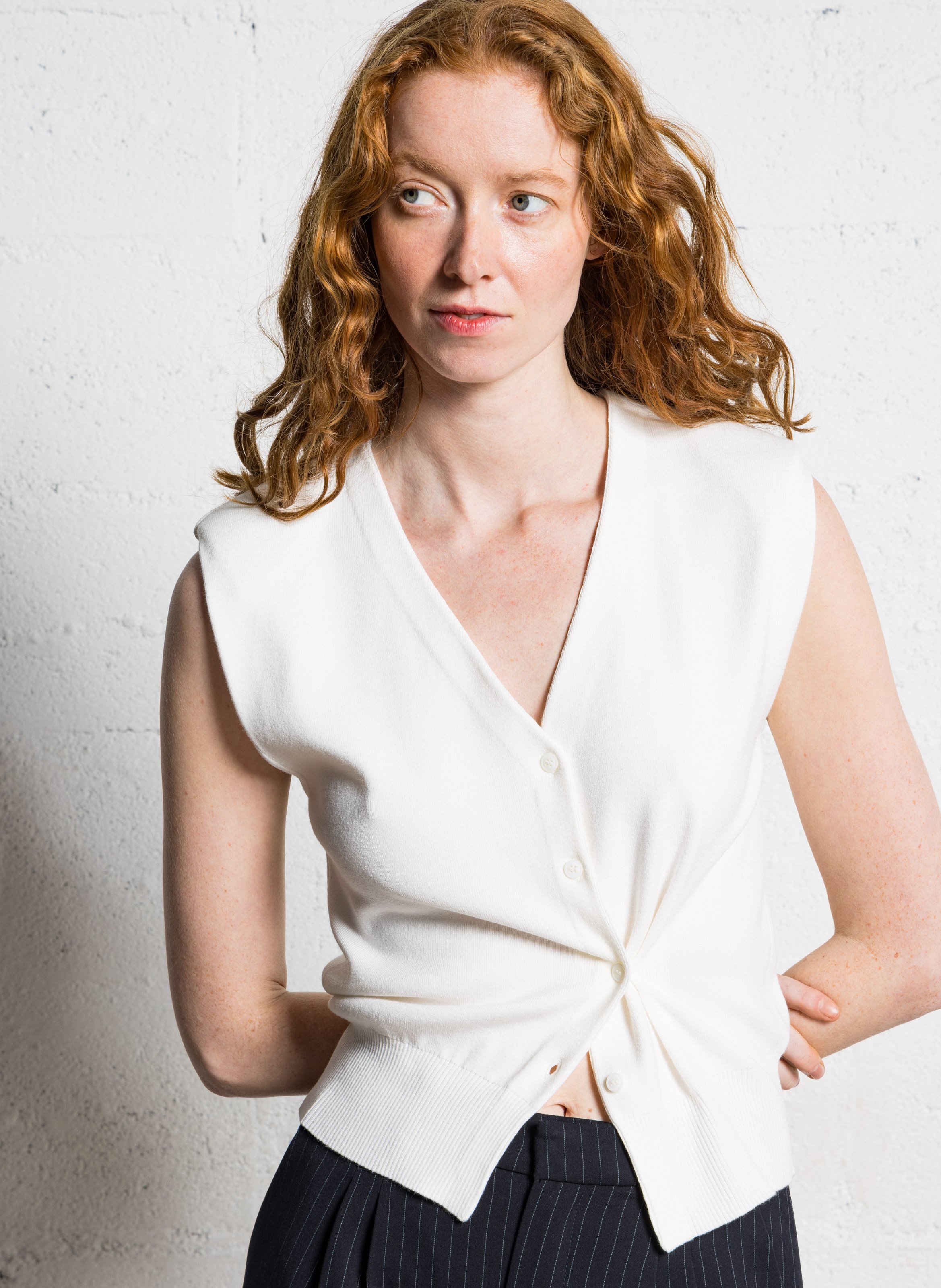 Gilet sans manches uni à épaulettes SUNCOO Blanc