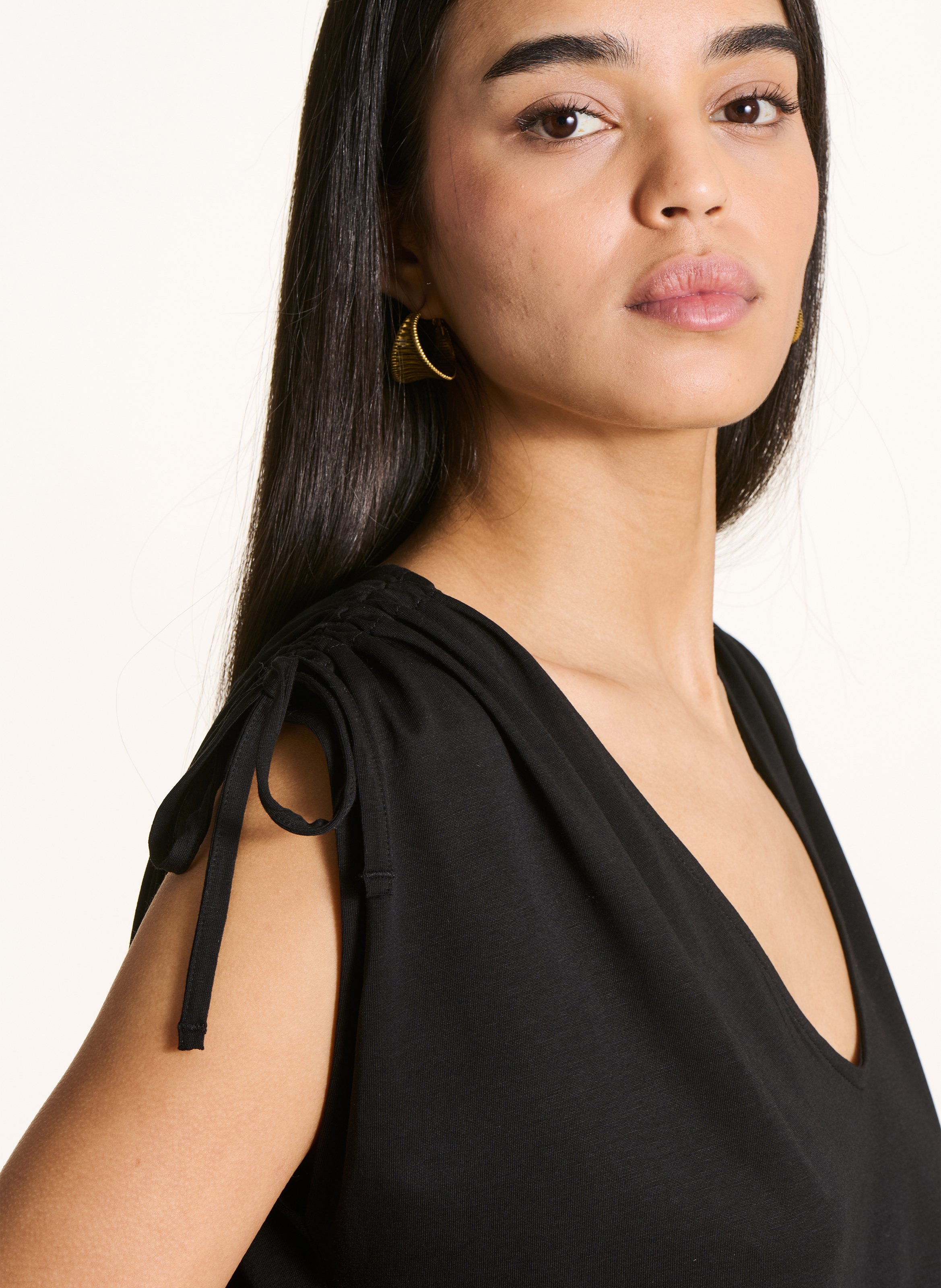 Tee-shirt oversize col V LA FEE MARABOUTEE Noir
