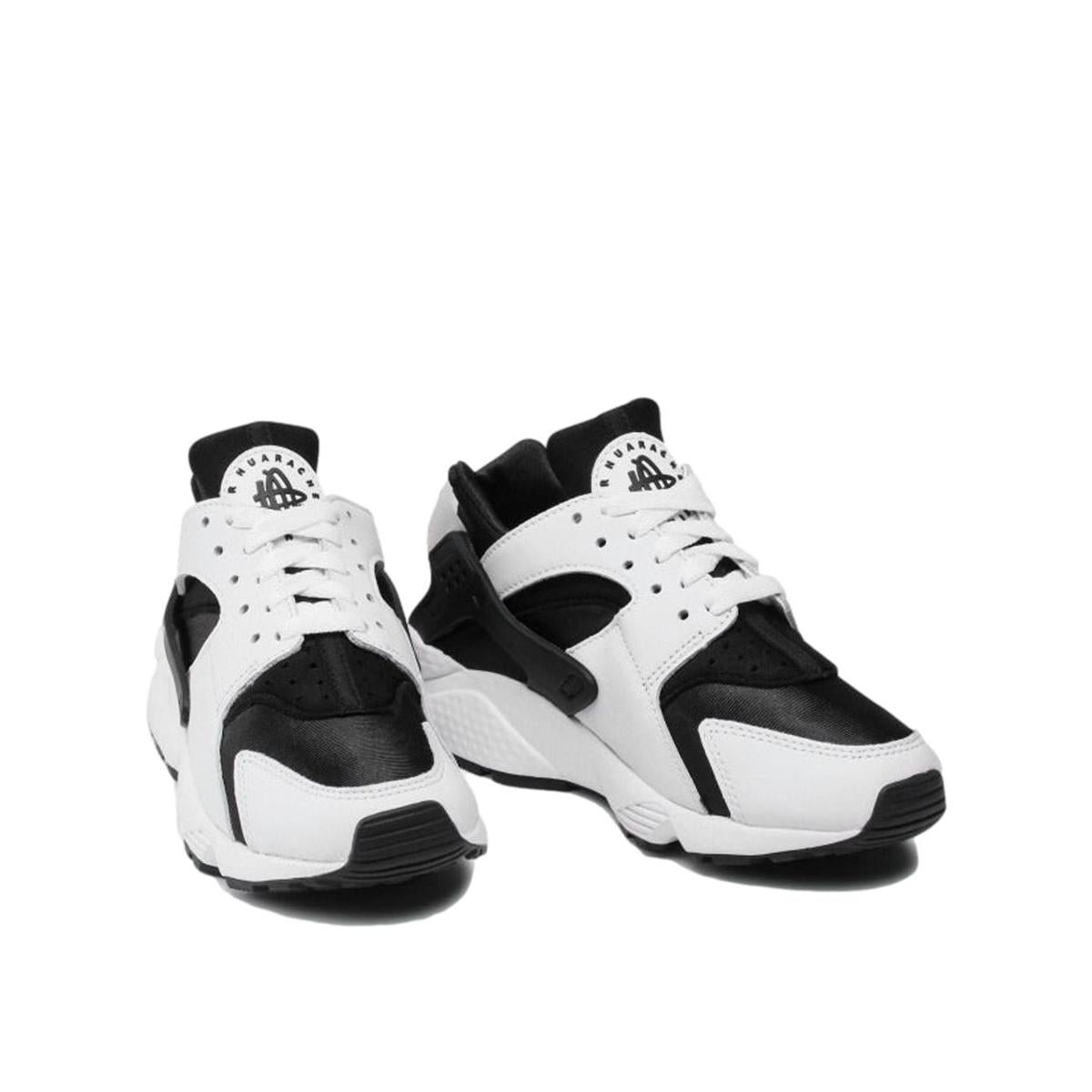 Low-top trainers NIKE Black