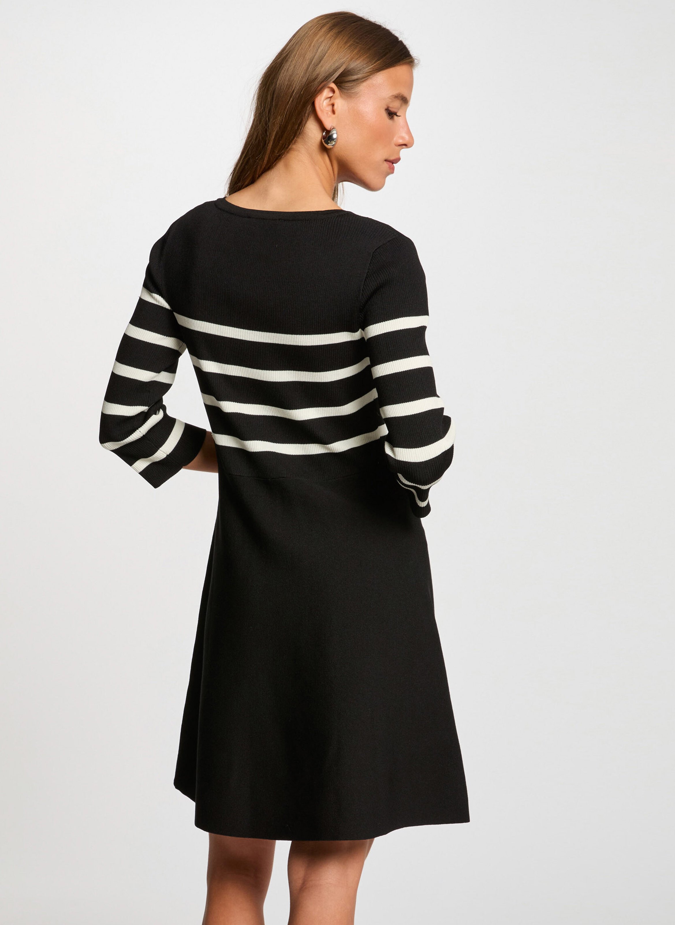 Korte jurk met vierkante halslijn en strepen MORGAN Zwart