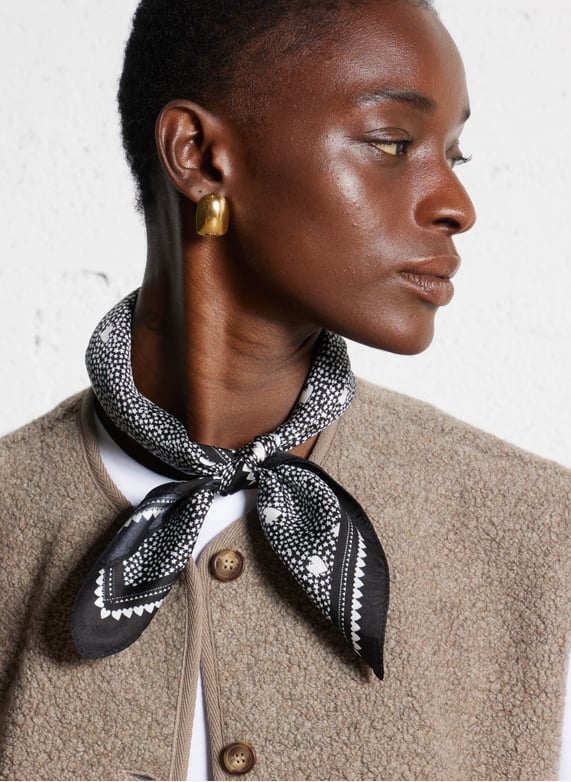 Carré en soie Nybiche Coeur noir Des petits hauts Femme Place