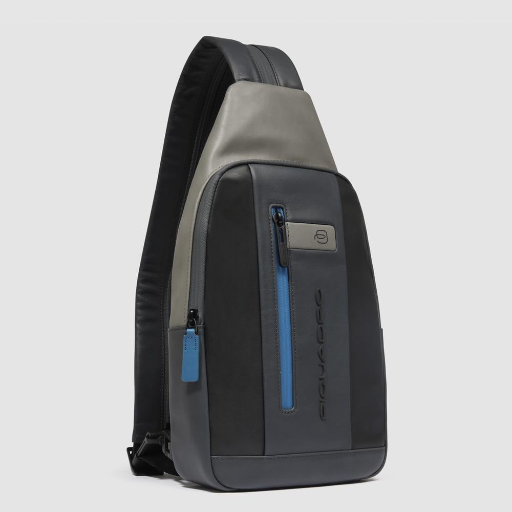Adaptable chest bag that can be converted into a backpack with RFID protection, pockets for Airpods®, and connector. PIQUADRO Black