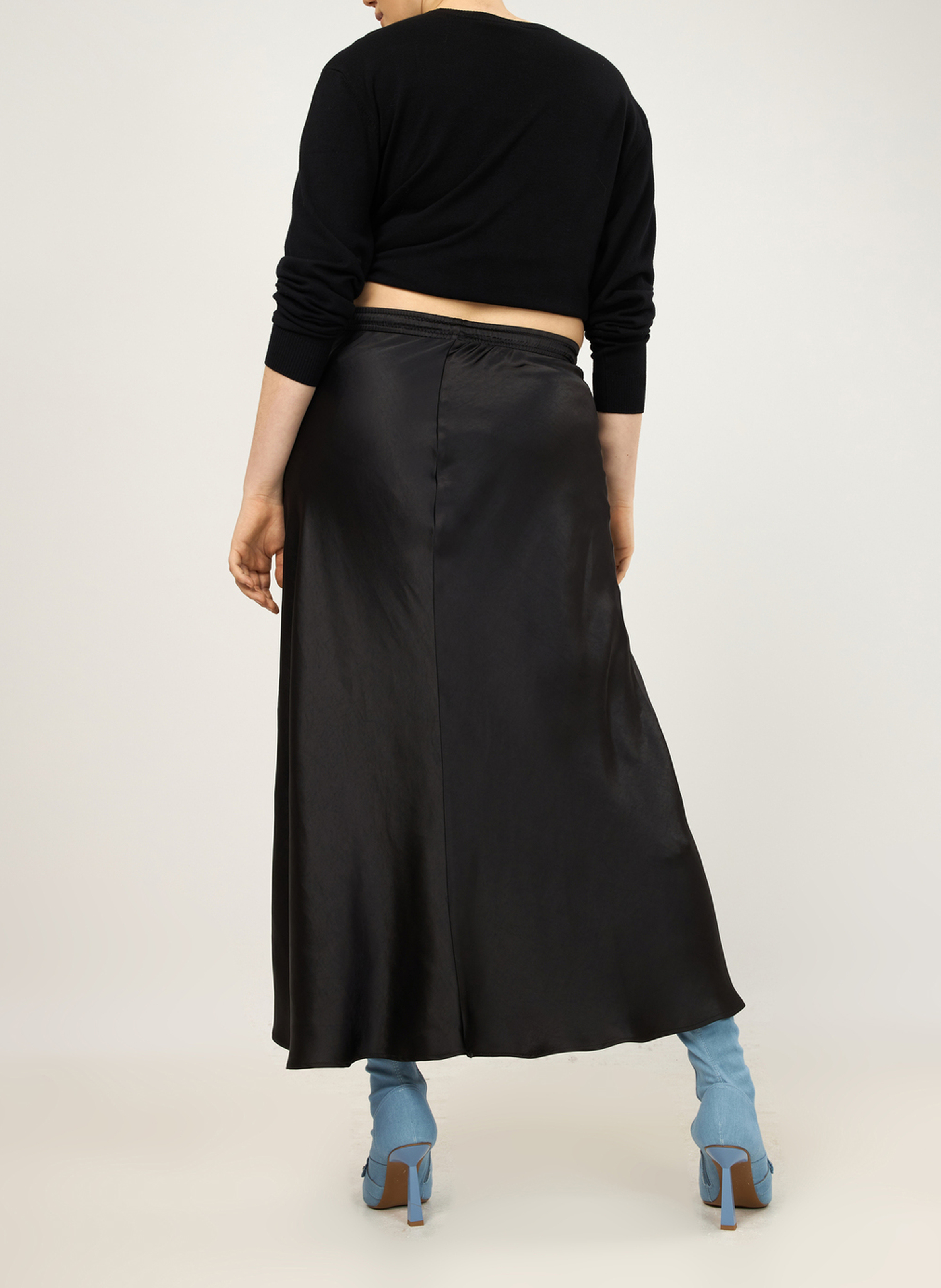 Lange, satijnachtige rok MAT FASHION Zwart