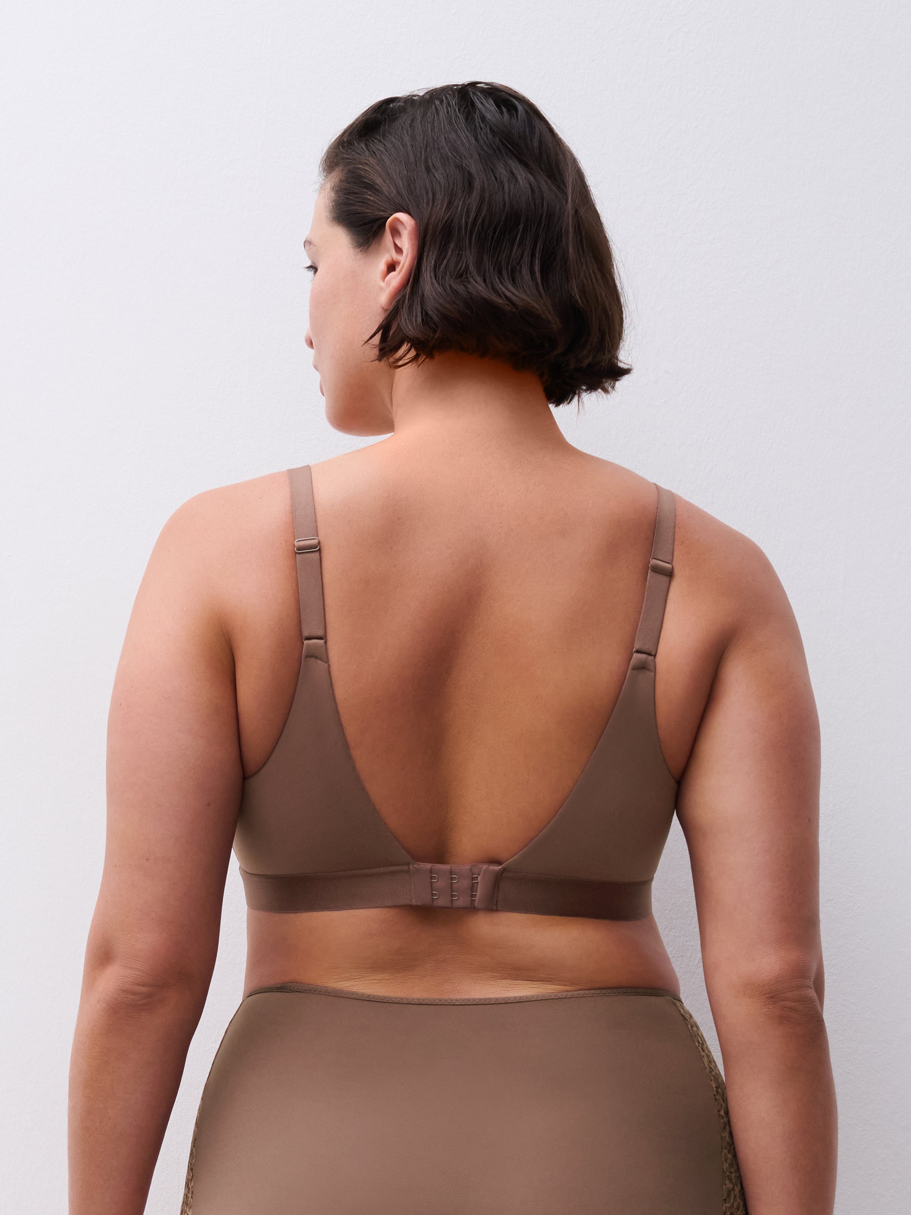 Non-wired support bra with cups Brown