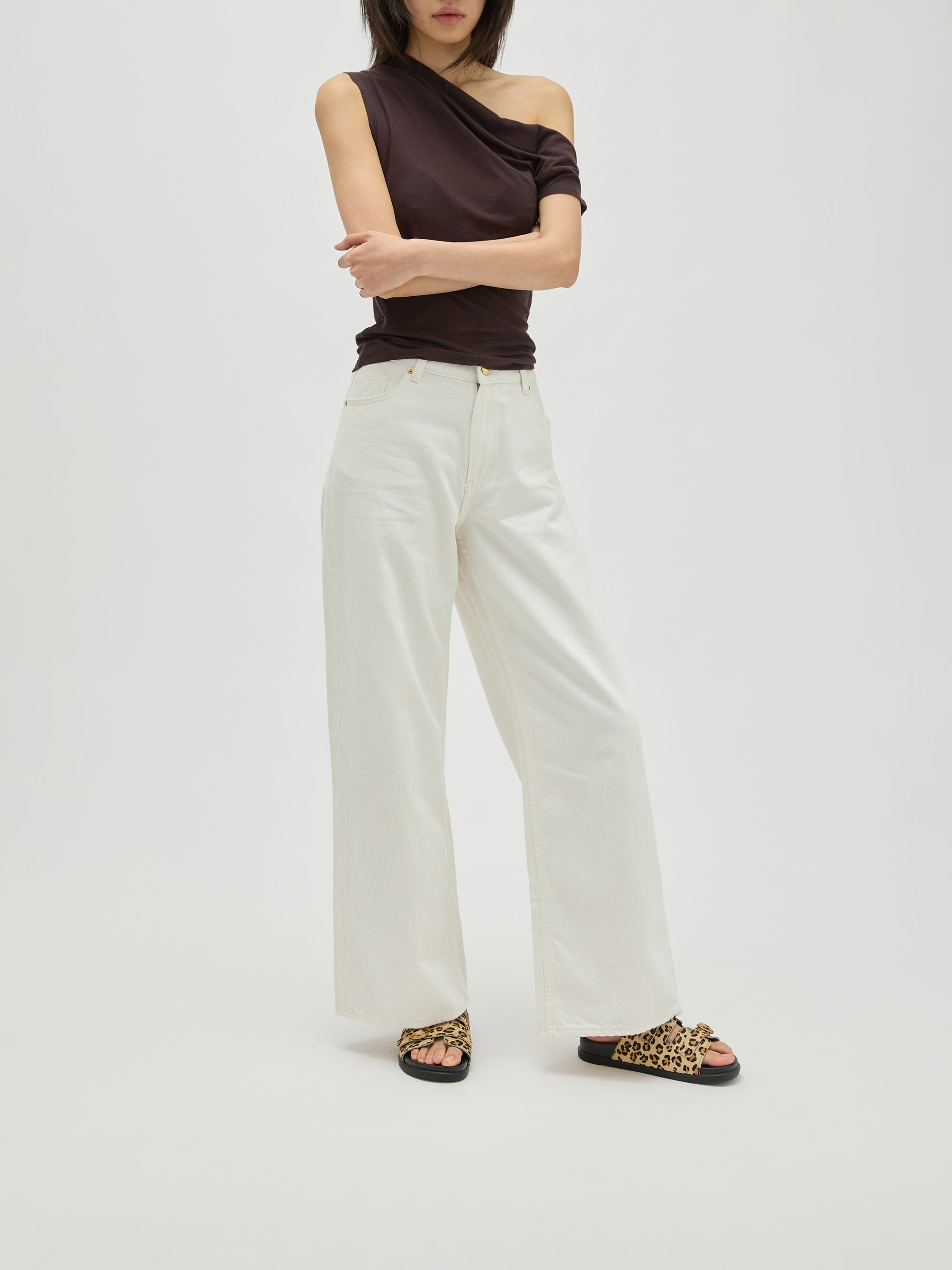 Leopard print flat sandals with strap VANESSA WU Multicolored