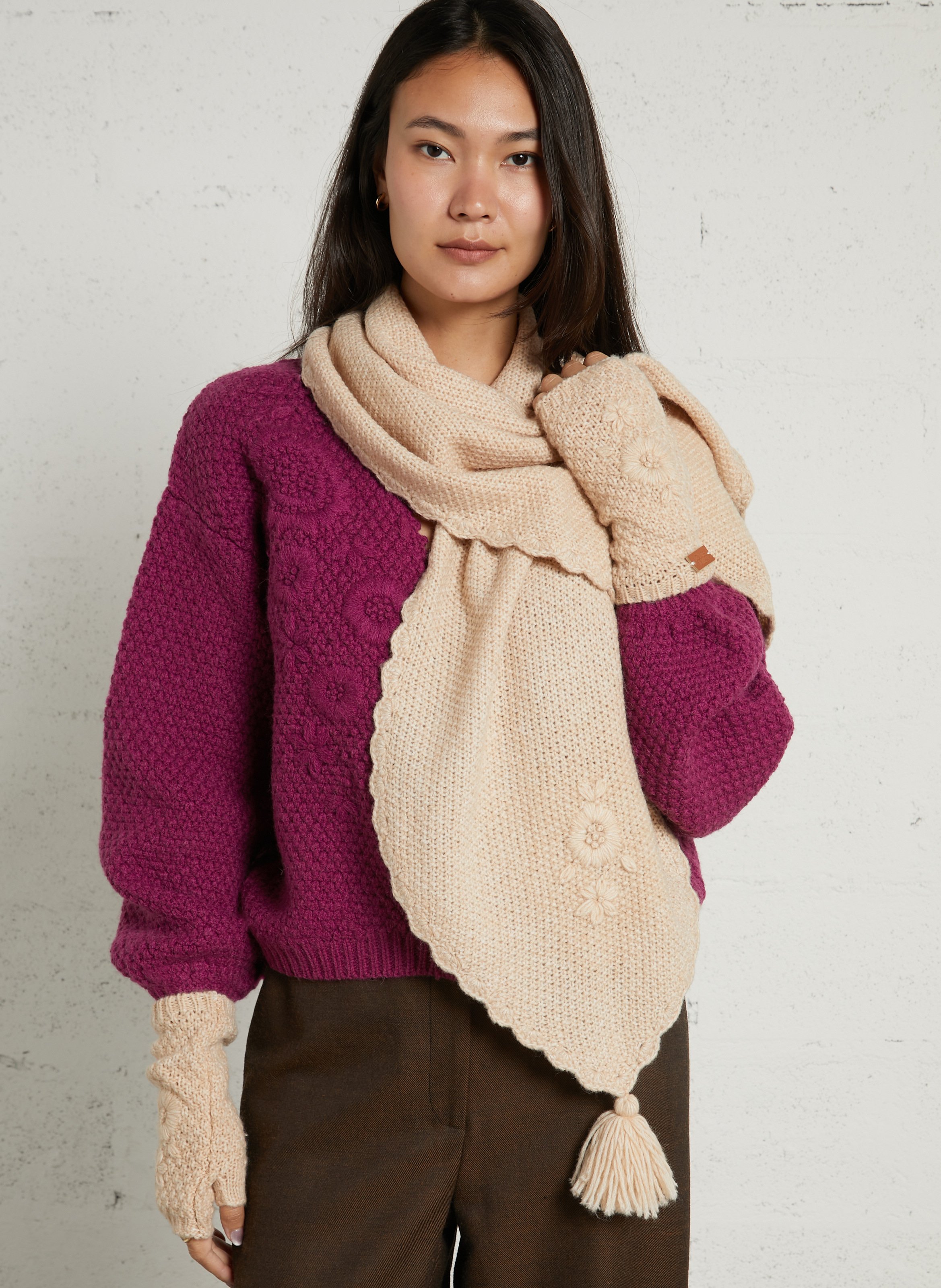 Fantasieschal mit Pompons LOUISE MISHA Beige