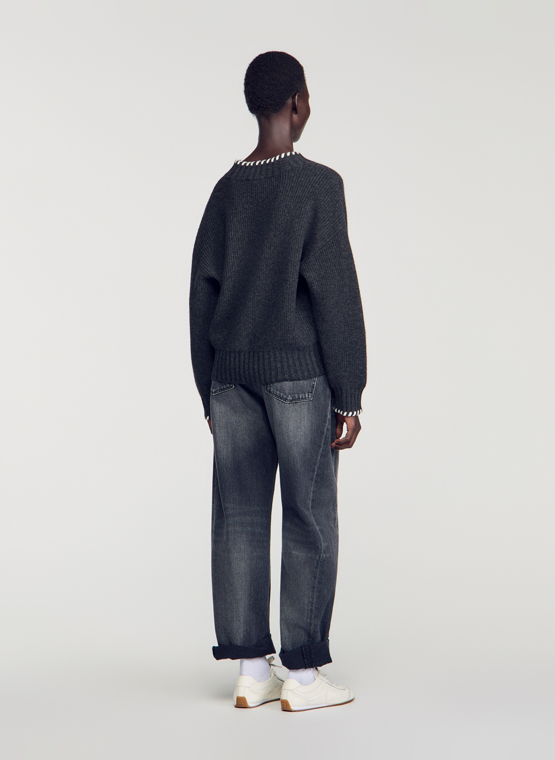 Pull droit col V en laine SANDRO Gris