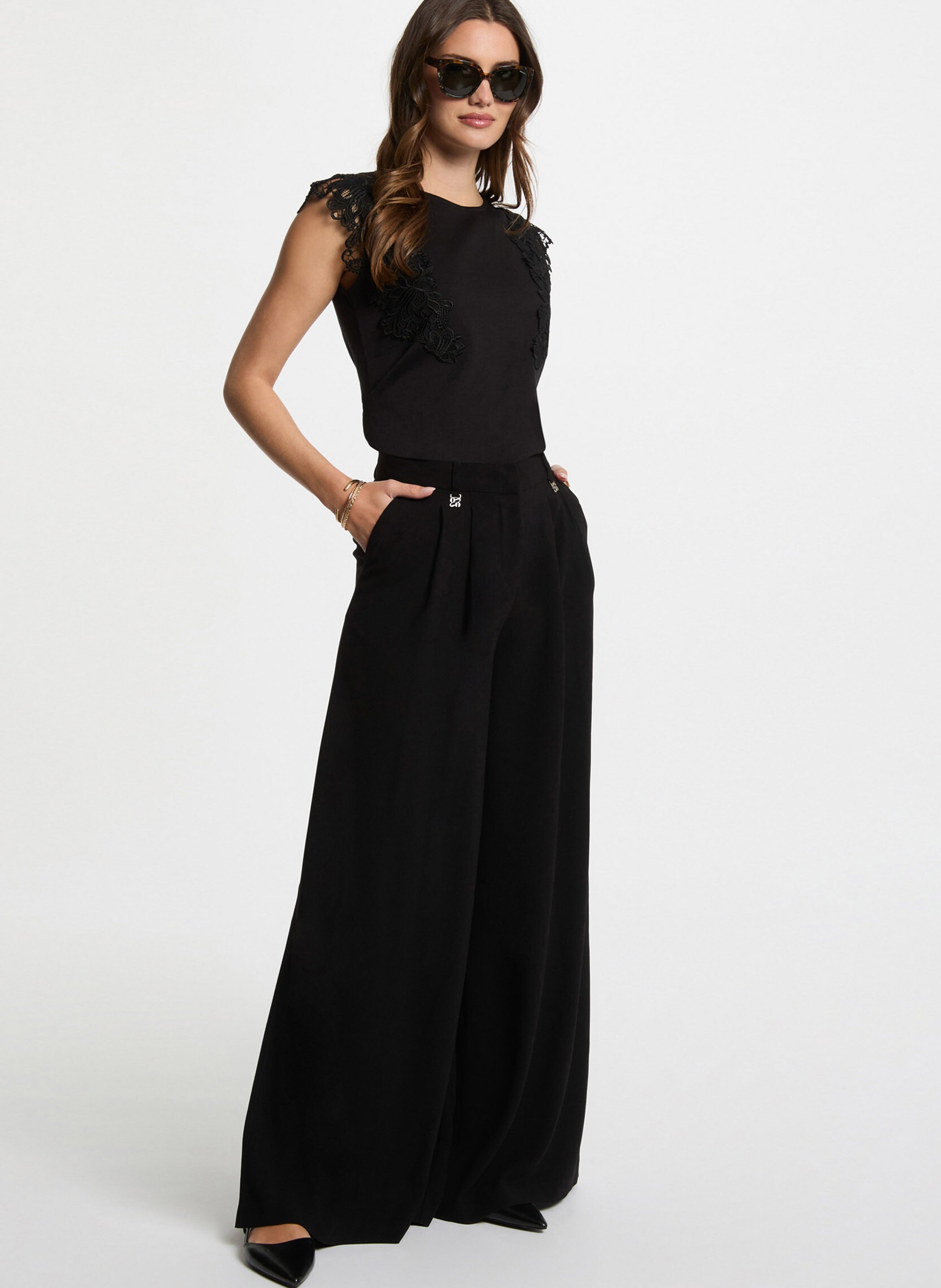 Sleeveless t-shirt with lace detail MORGAN Black