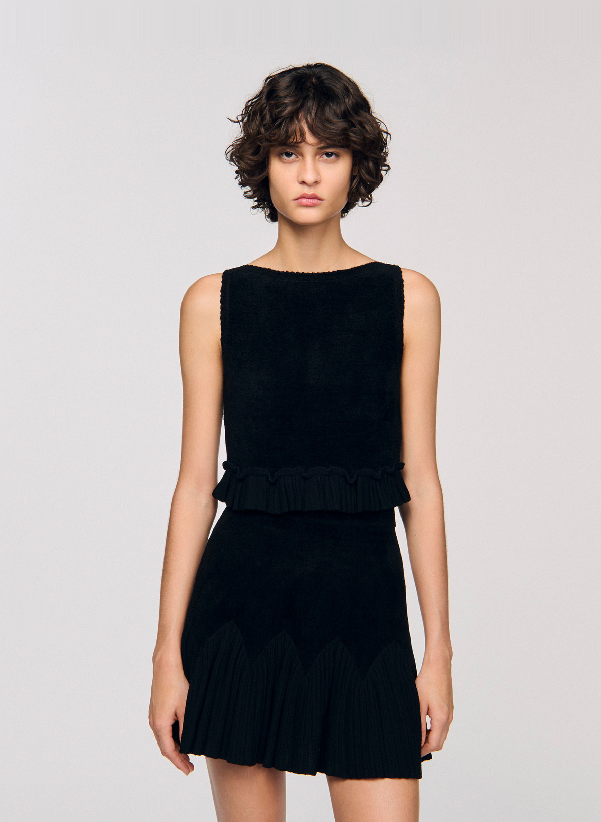 Top court droit col bateau SANDRO Noir