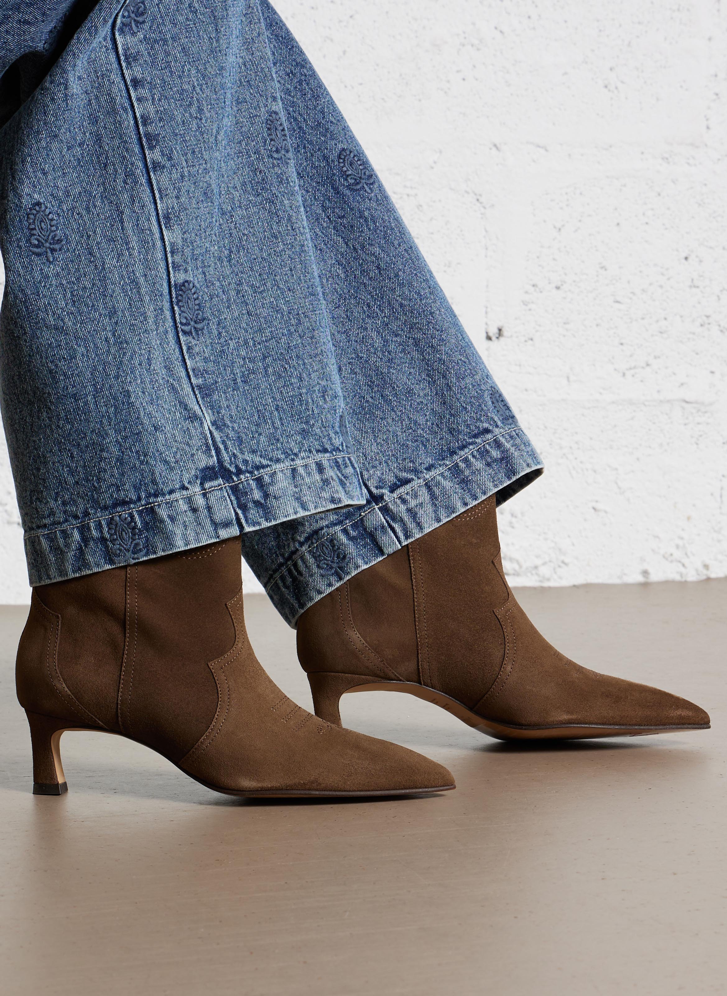 Bottines western à talons en cuir suédé BOBBIES Marron