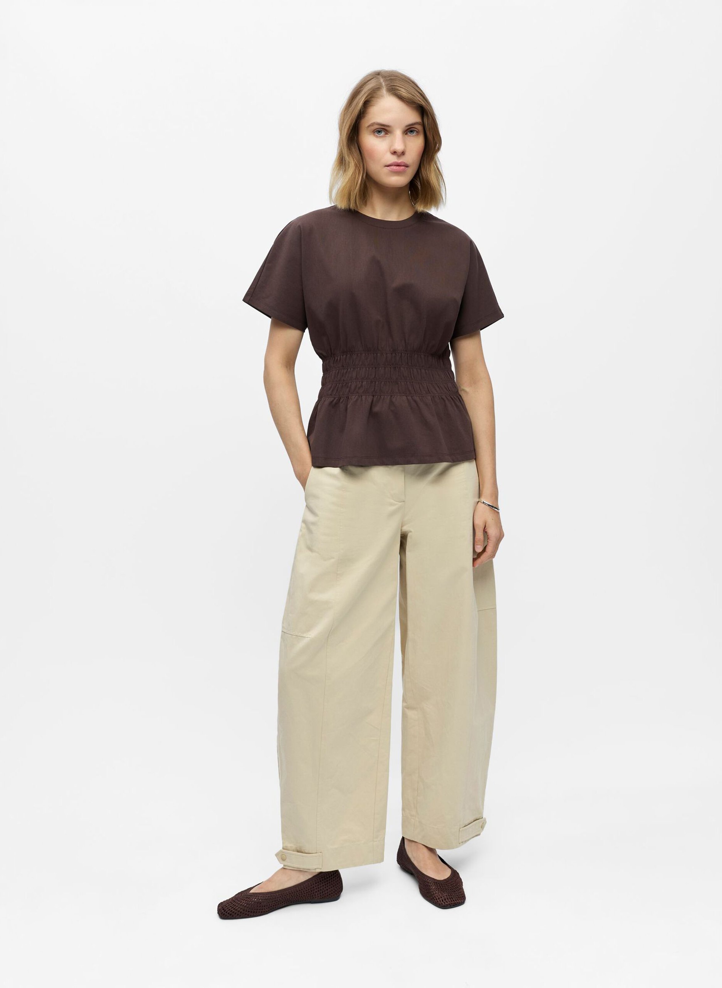 Figurbetontes Rundhals-Top aus Baumwoll-Mix OBJECT Braun