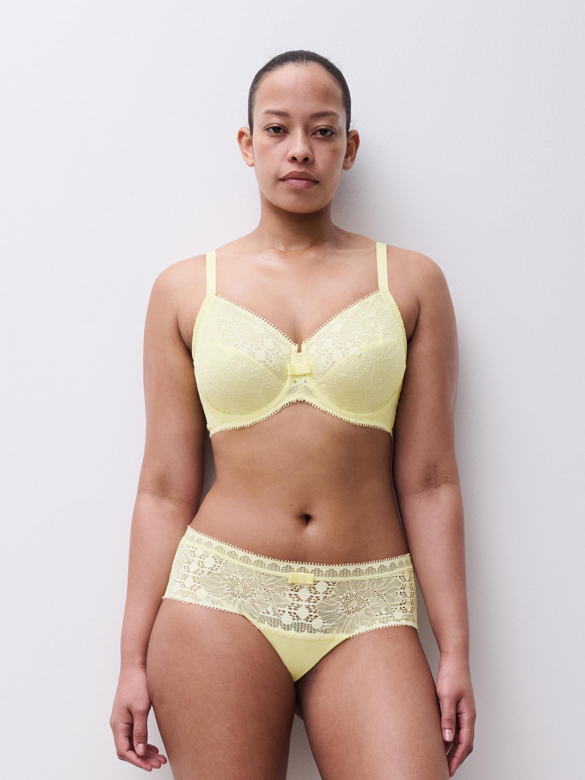 Shorty en dentelle CHANTELLE Jaune