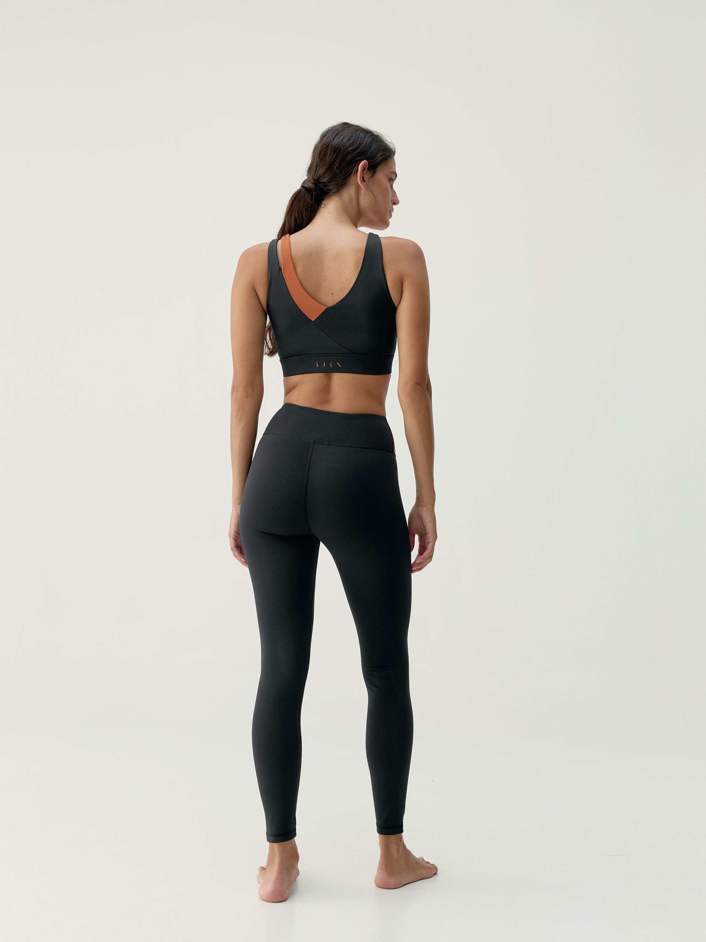 Women's sports bra Omkara medium-high support quick-drying BORN Black