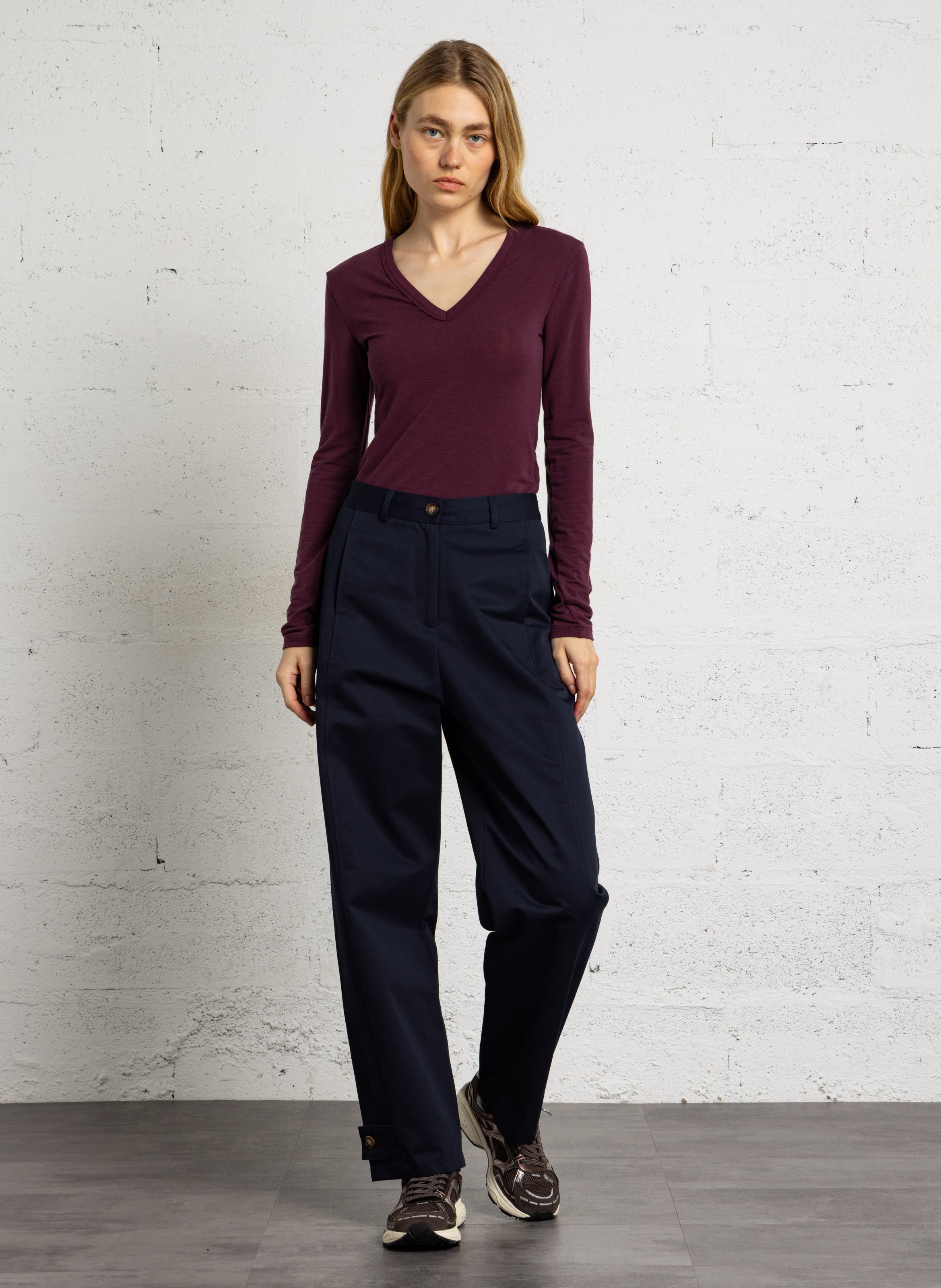 Nauwsluitend T-shirt met V-hals IMPERIAL Rood