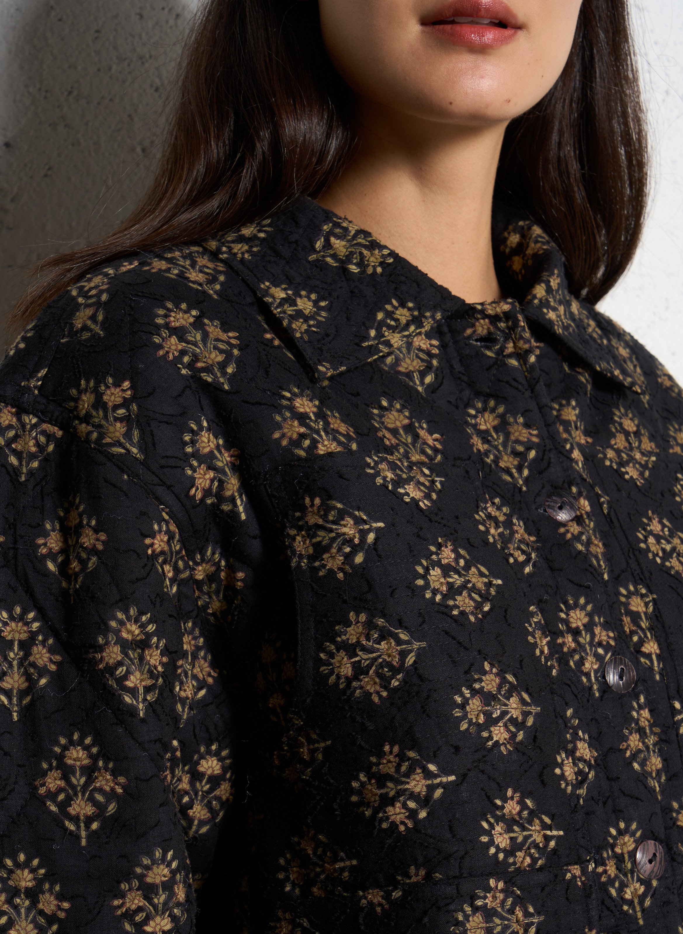 Weit geschnittene Blumenmuster-Jacke ANTIK BATIK Schwarz