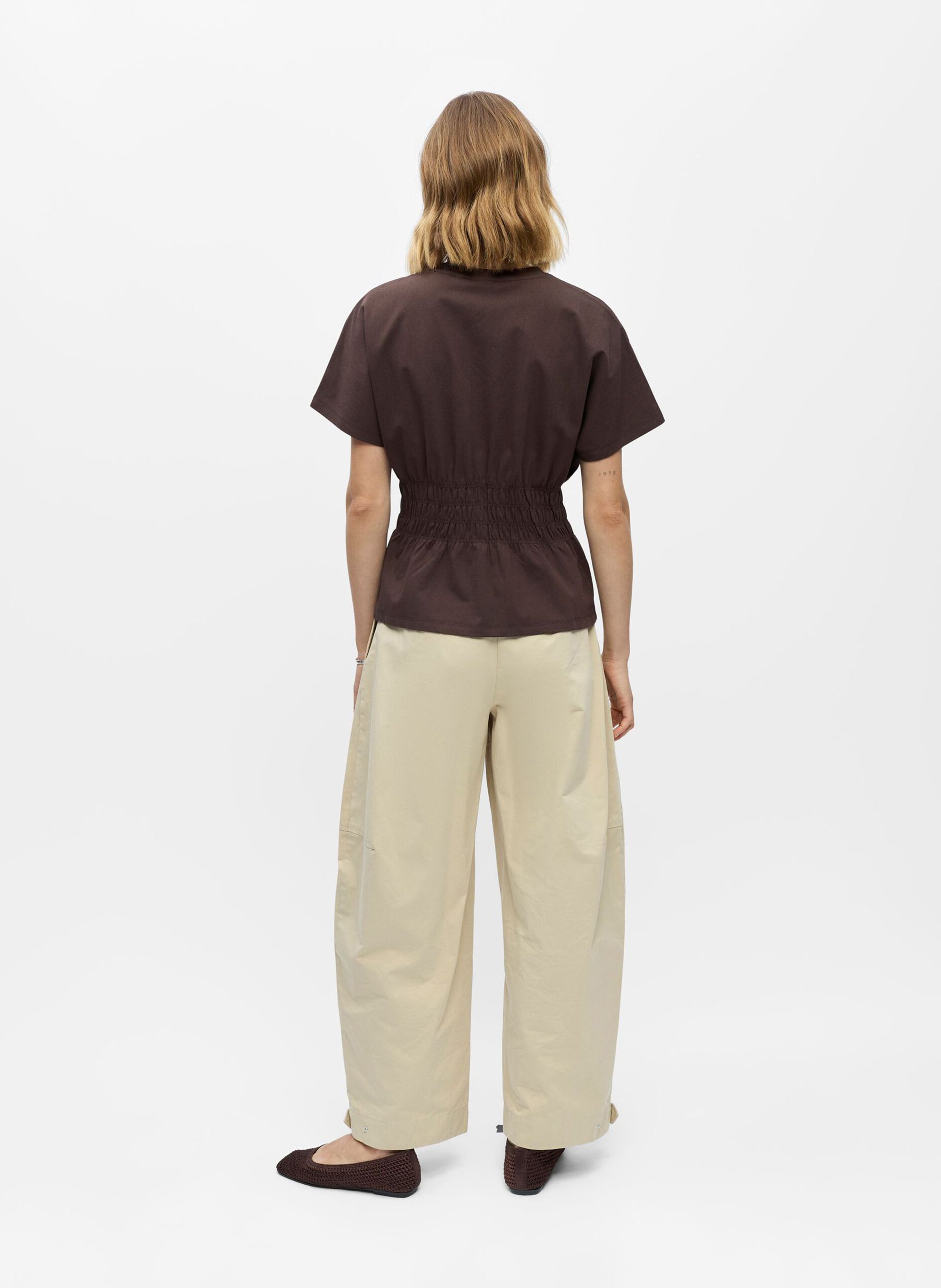 Figurbetontes Rundhals-Top aus Baumwoll-Mix OBJECT Braun