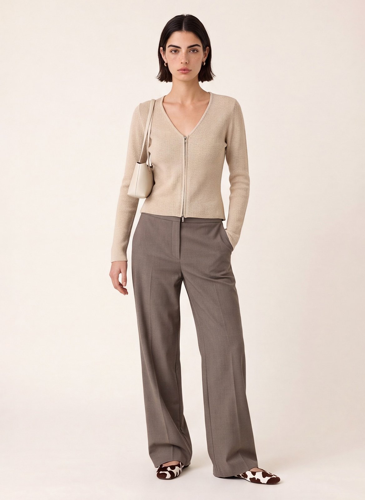 Recht vest met V-hals en ritssluiting KOOKAI Beige