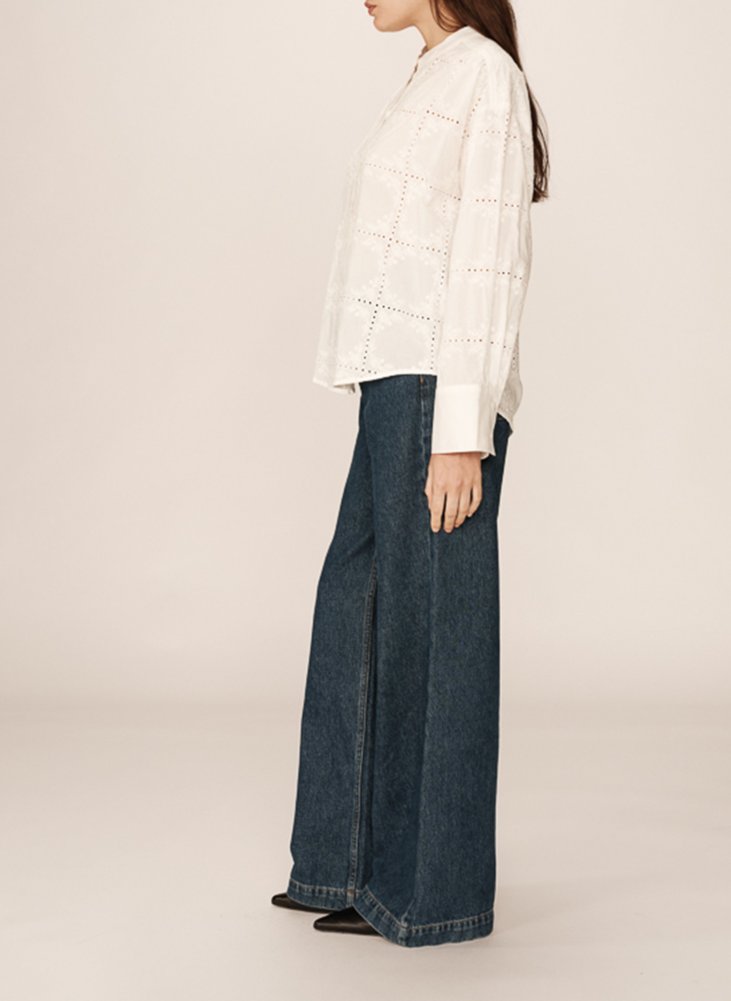 Round neck shirt with openwork and embroidery GRACE ET MILA White