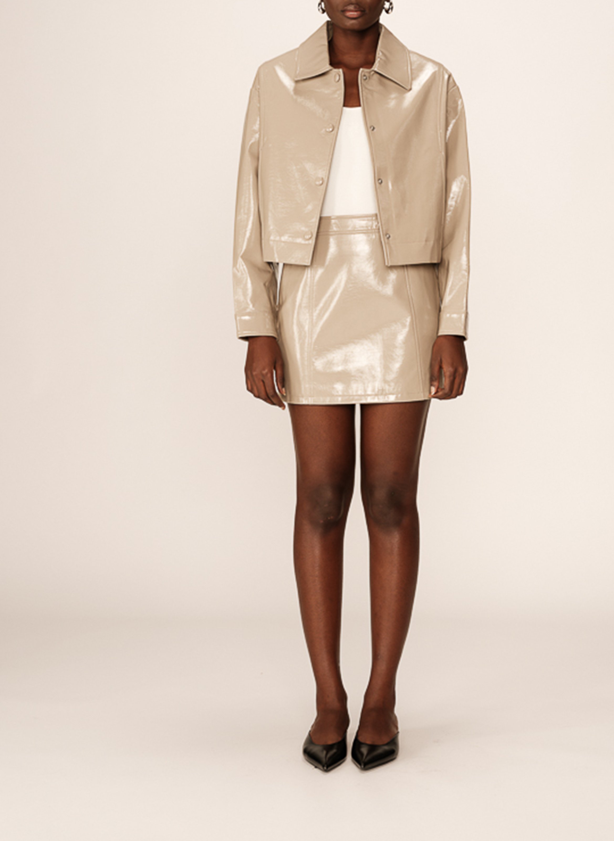 Veste droite en vinyle Beige