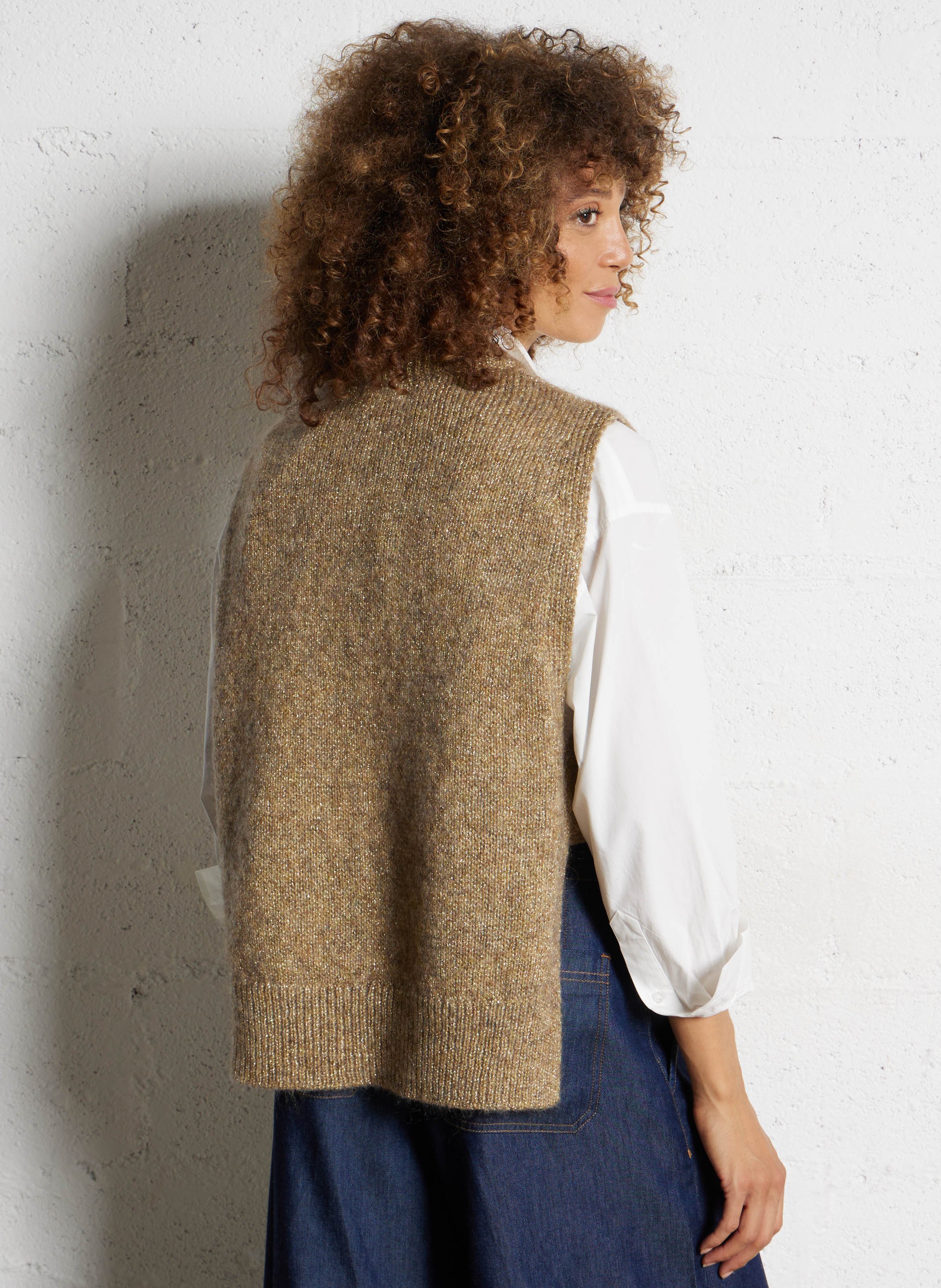 Oversize Rundhalsausschnitt Metallic-Pullover MAISON ANJE Golden