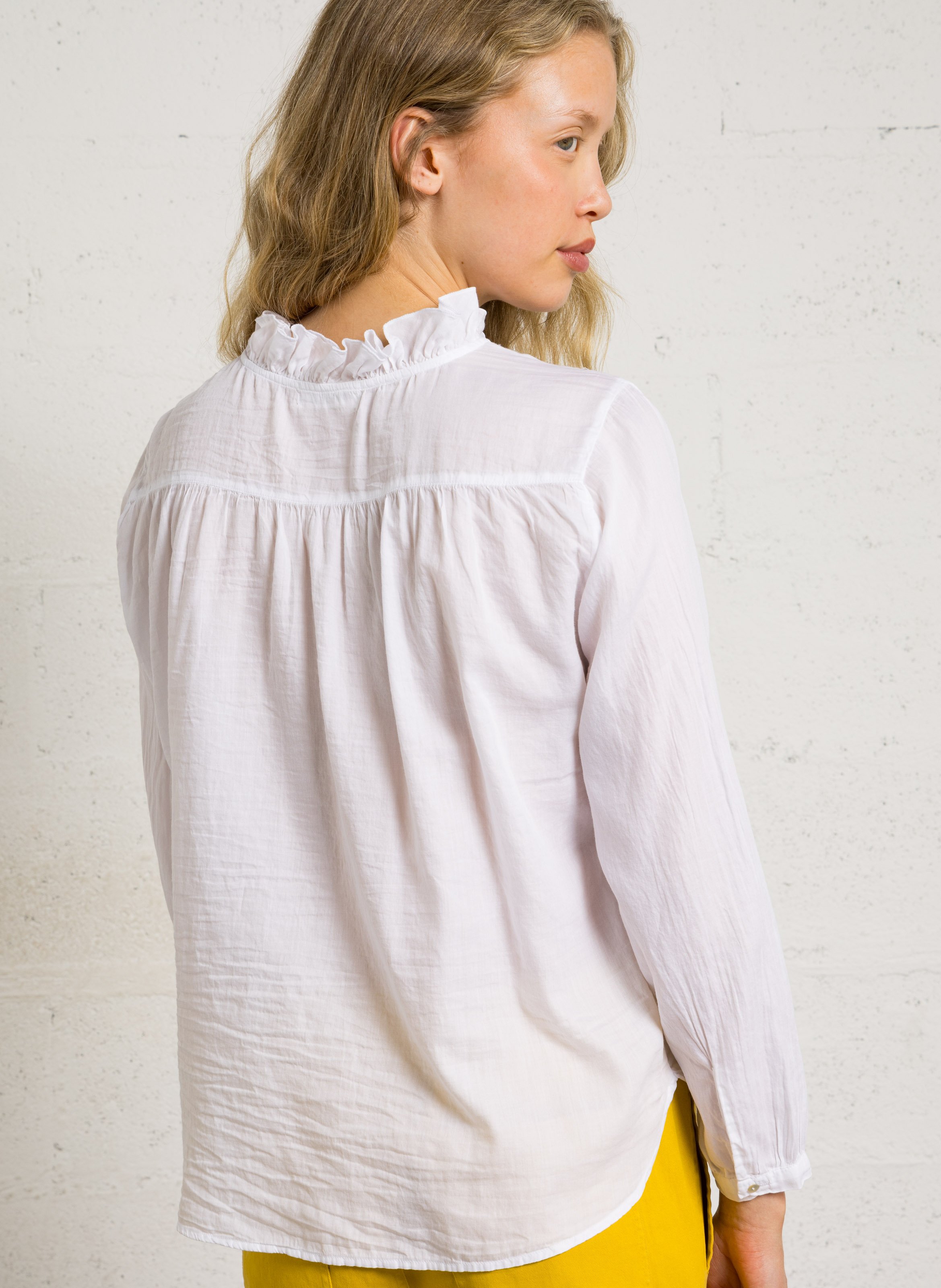Bluse mit Rundhalsausschnitt und Volants BELLA JONES Weiss