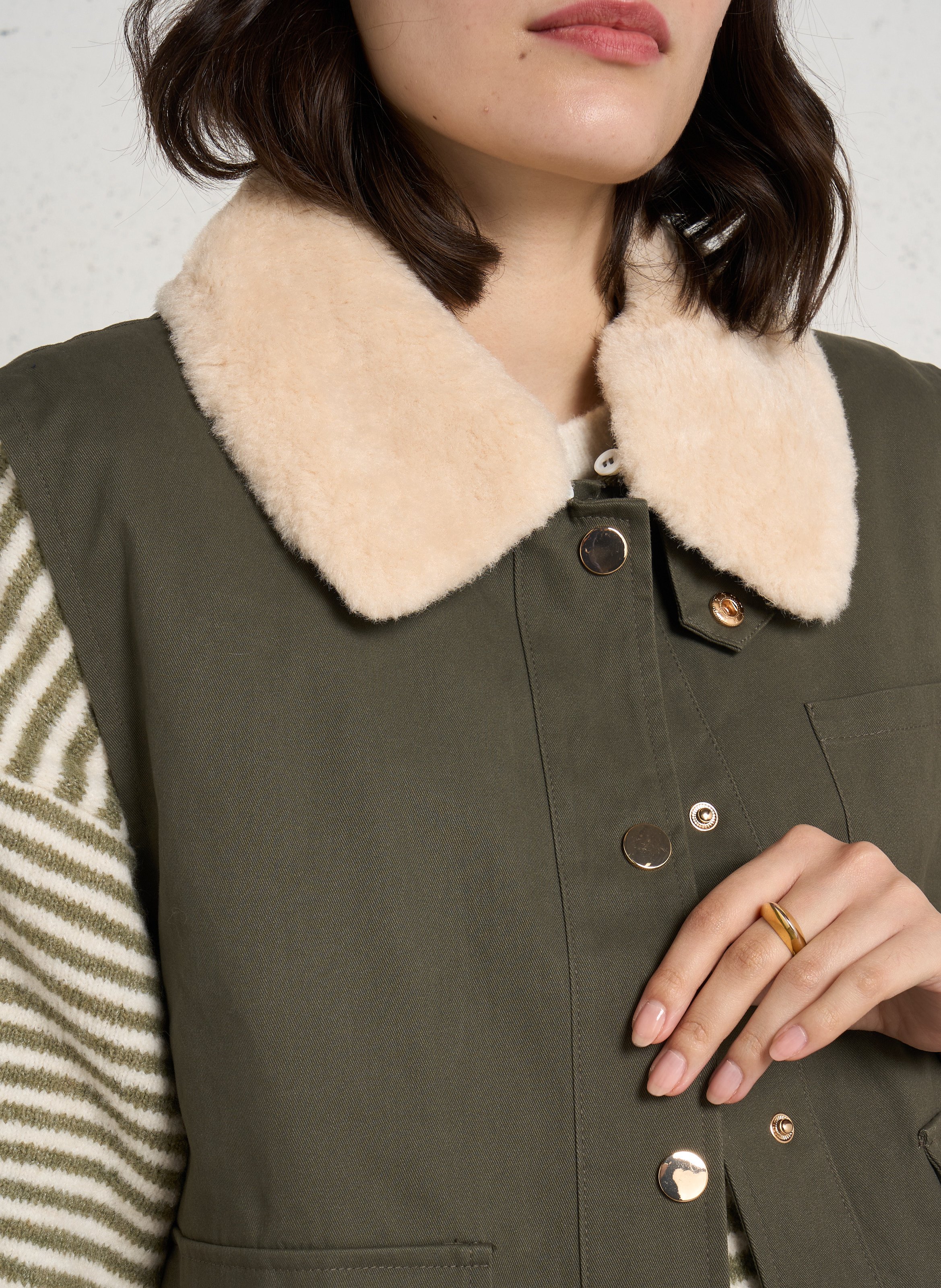 Ärmellose Jacke aus Baumwolle mit abnehmbarem Kragen LA PETITE ETOILE Khaki