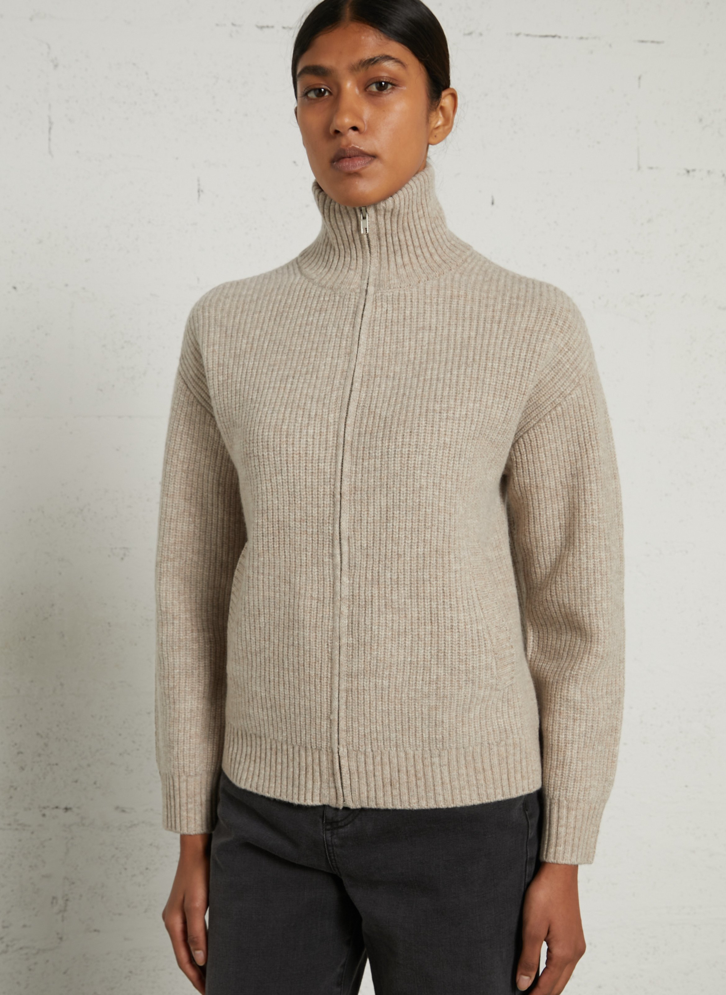 Gerade geschnittene Strickjacke aus Wolle mit Reißverschluss SUD EXPRESS Beige