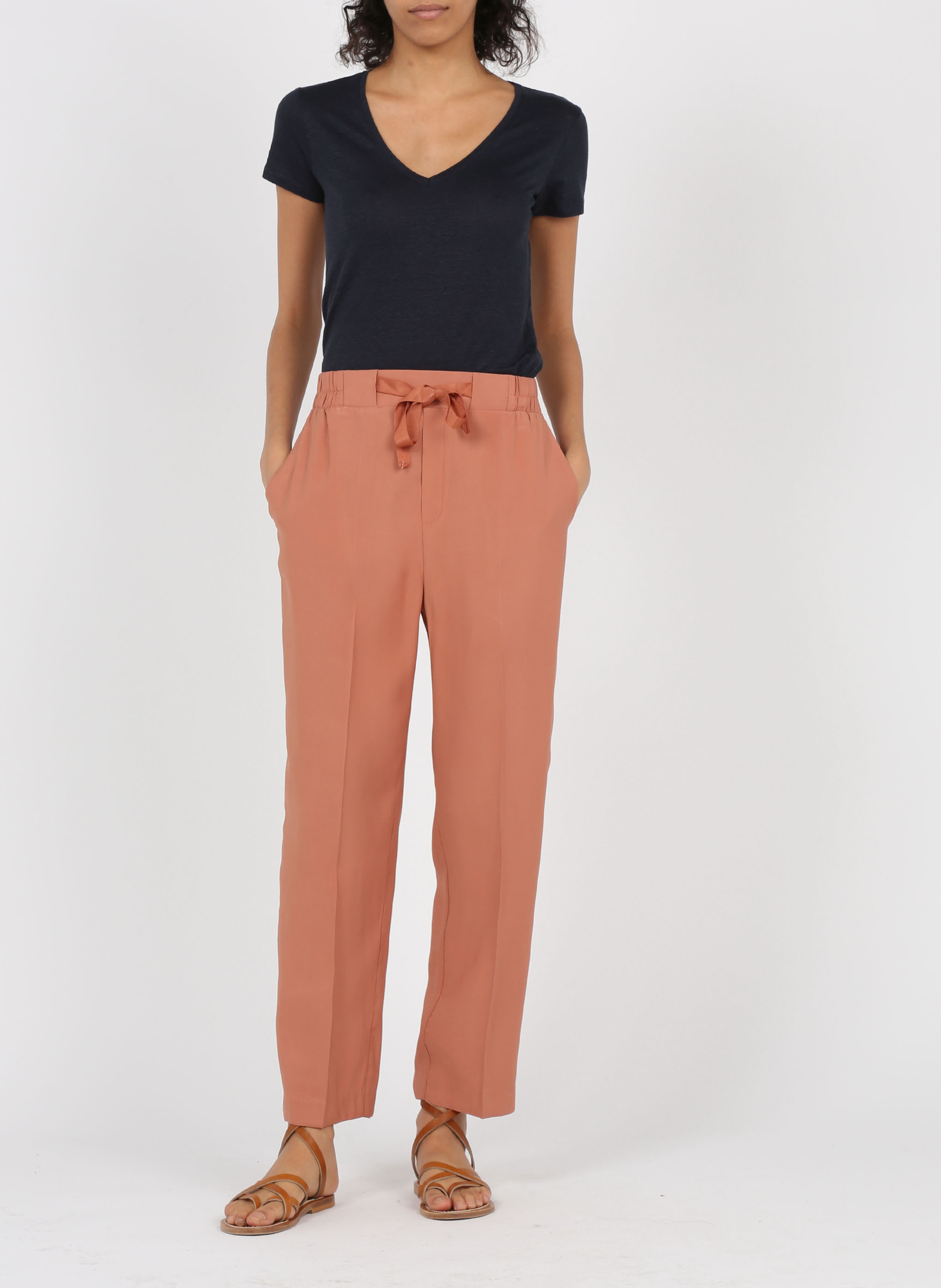 Tee-shirt col V moulant en lin strectch MAJESTIC FILATURES Bleu