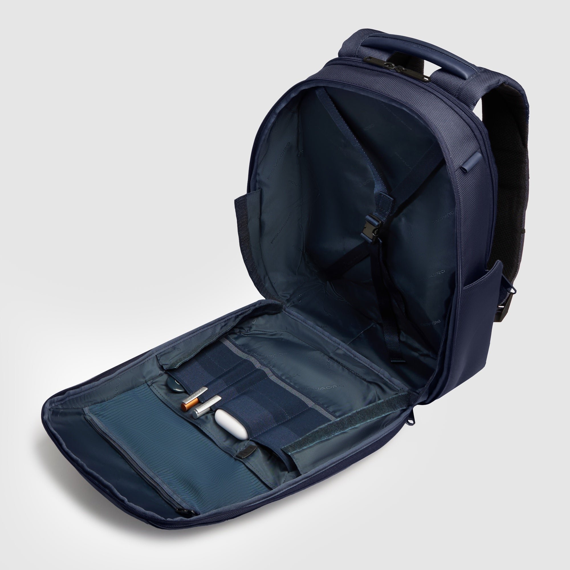 Travel laptop backpack for 15.6" computer PIQUADRO Blue