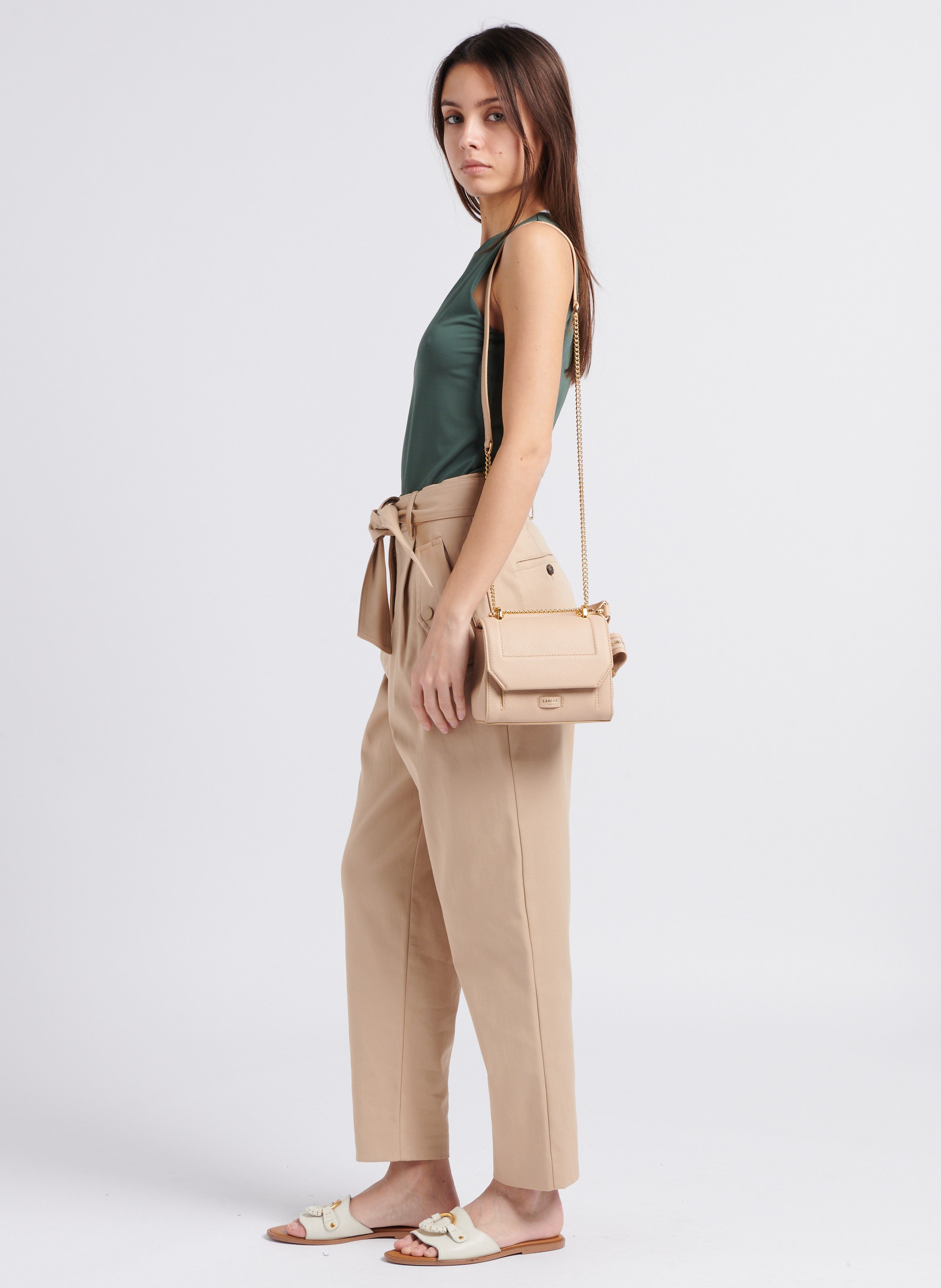 Kleine, nerfleren tas met klep Beige