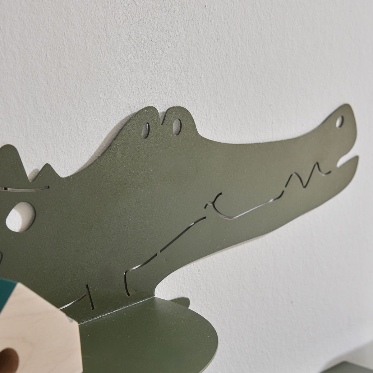 Crocodile metal wall shelf FACTORY Green