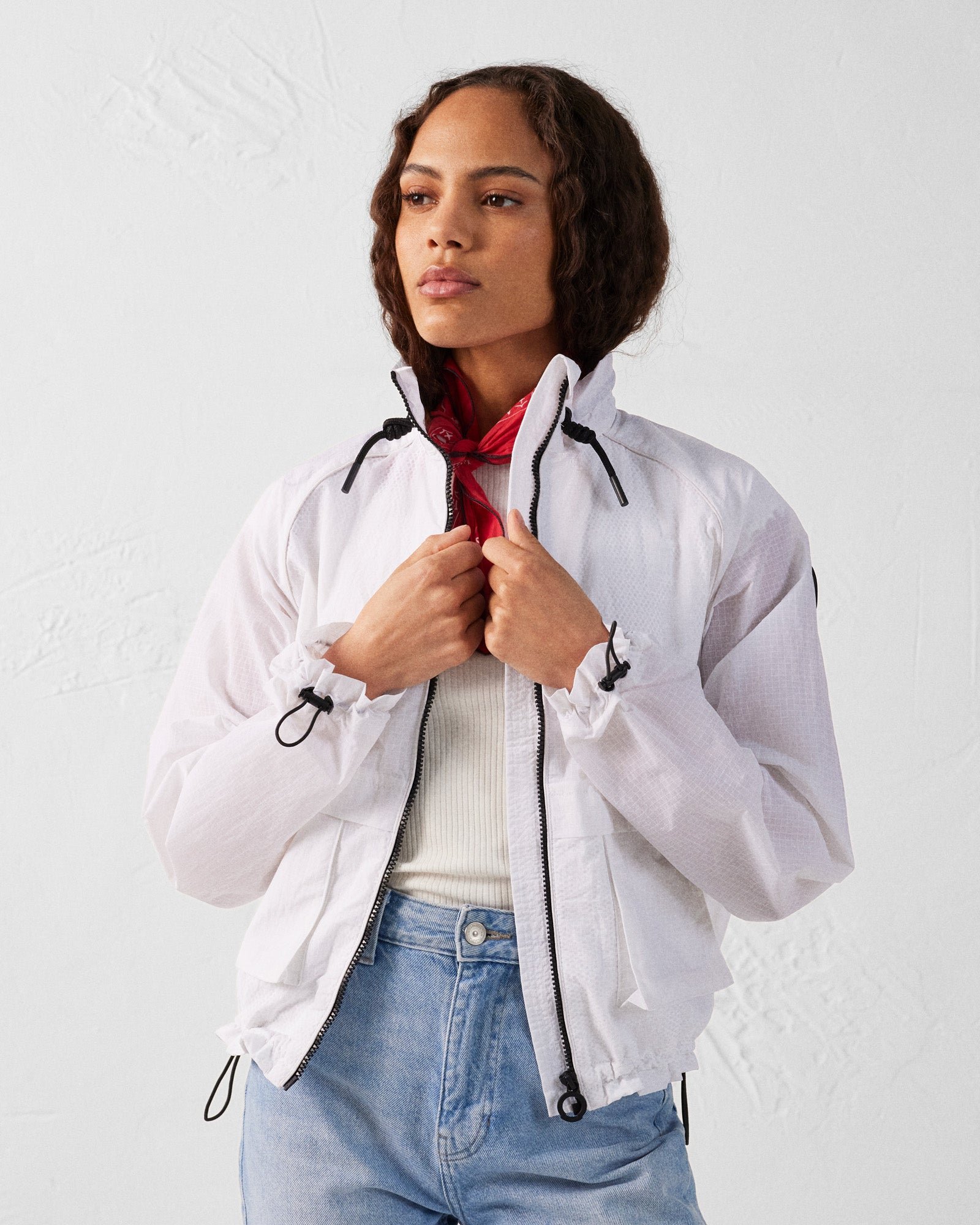 Lightweight edge windbreaker jacket JOTT White