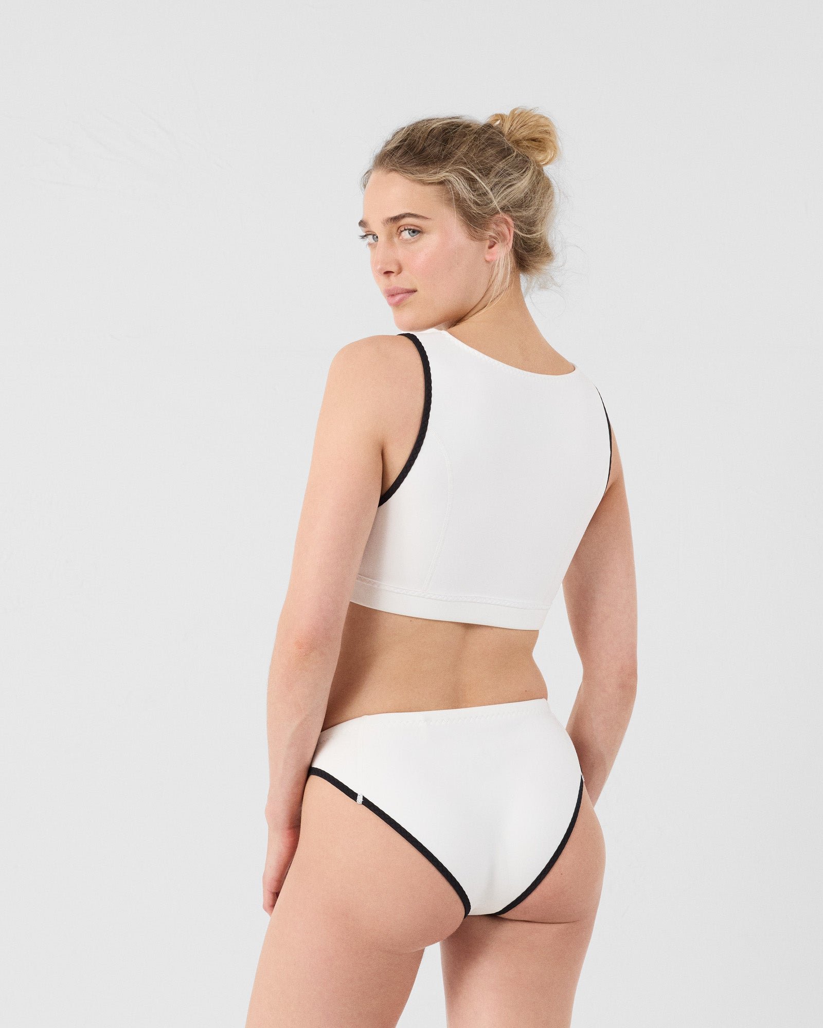 Haut de maillot de bain en néoprène jisoo top JOTT Blanc